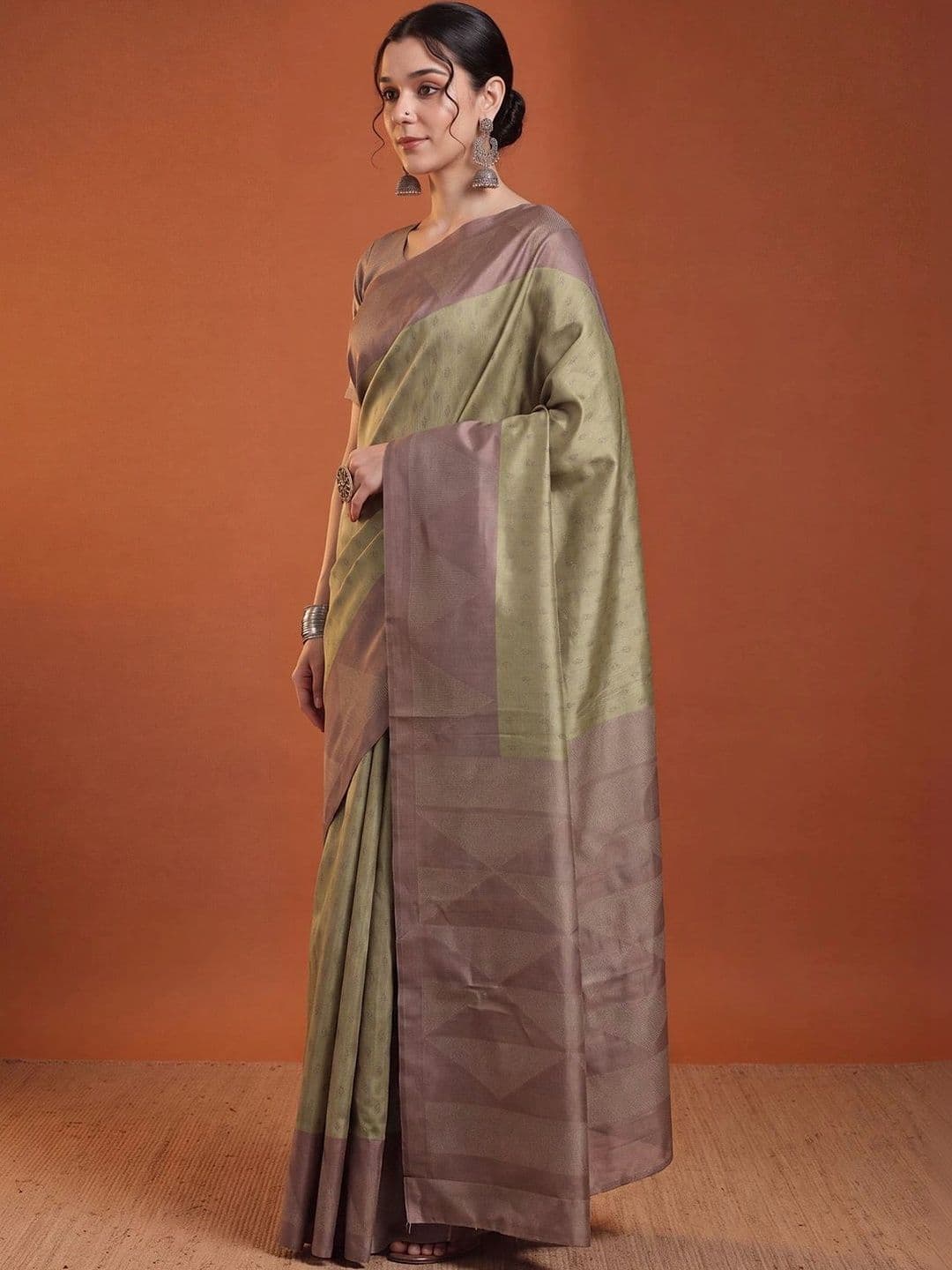 Anouk Woven Design Silk Blend Designer Tussar Saree thumbnail 2