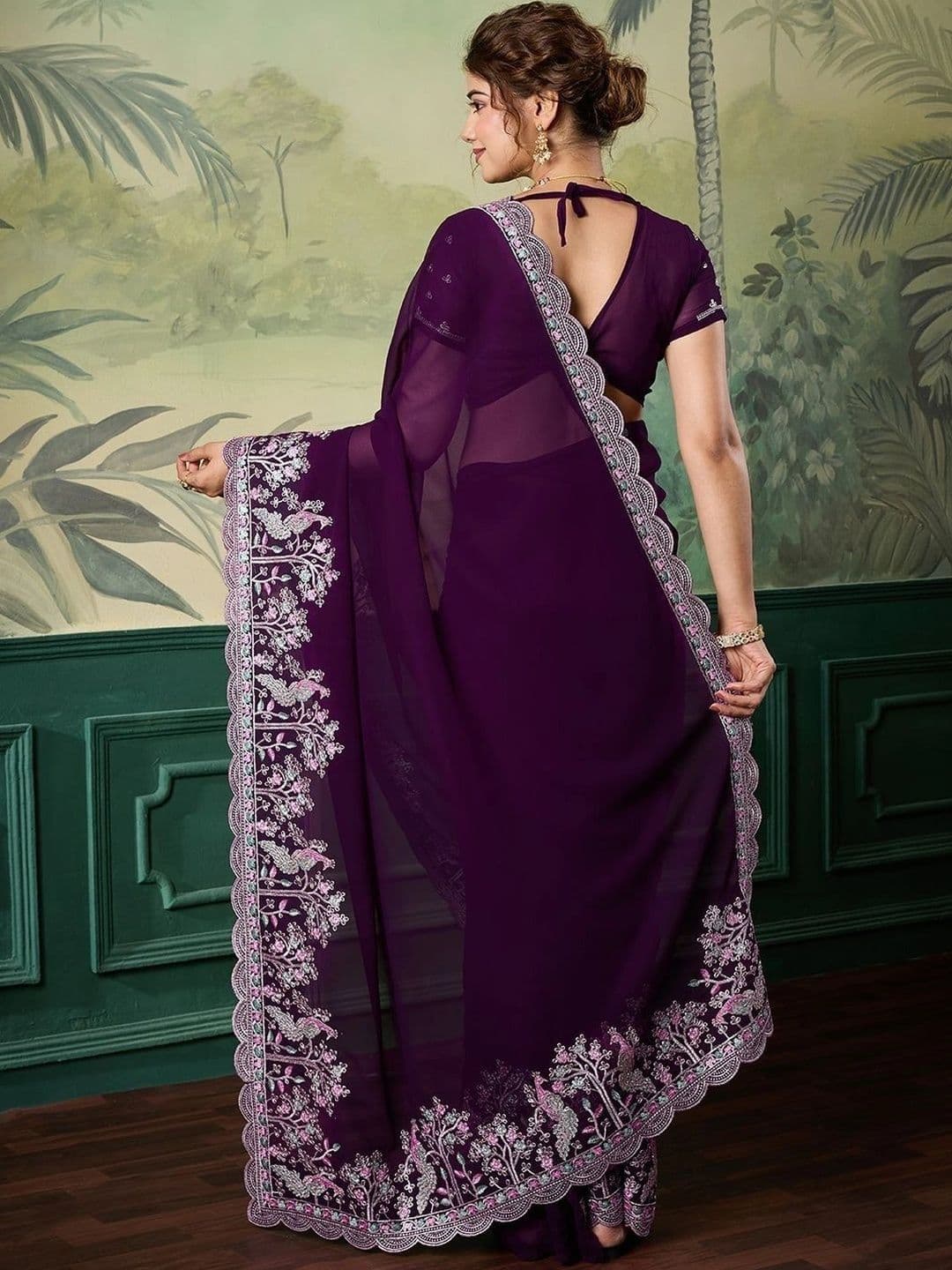 Leelavati Ethnic Motifs Embroidered Pure Chiffon Saree thumbnail 3