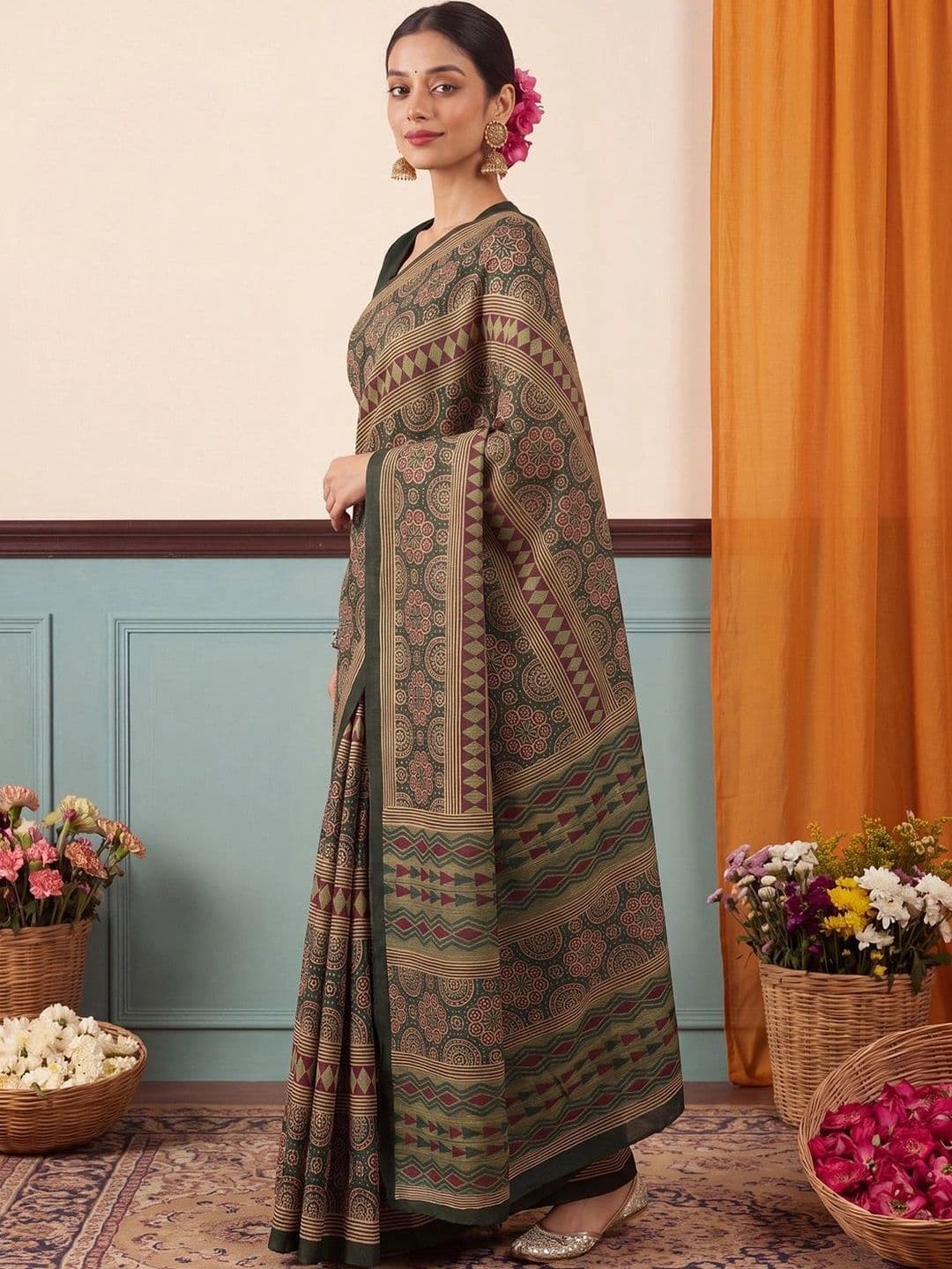 Anouk Silk Blend Designer Block Print Saree thumbnail 5