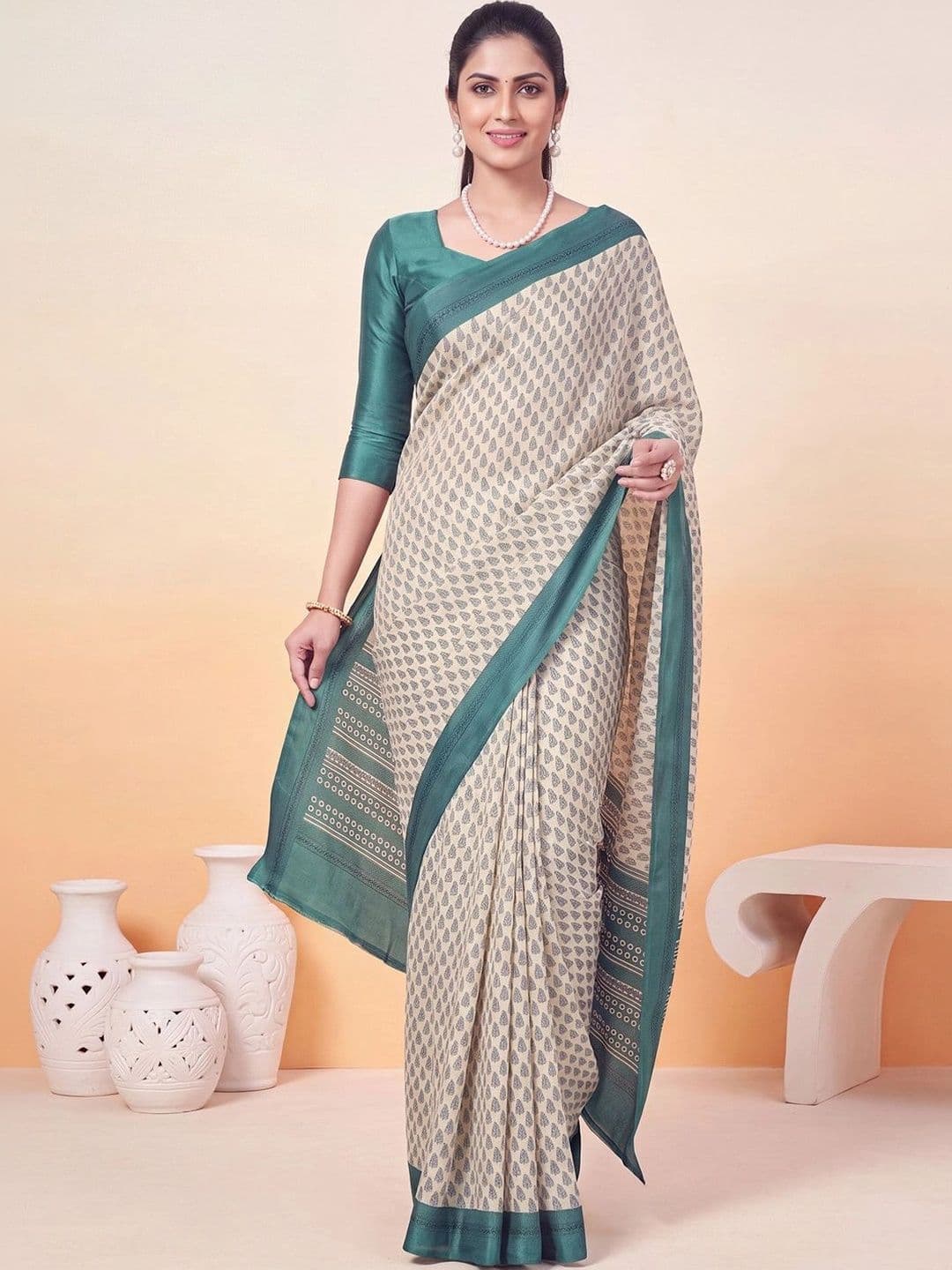 Anouk Ethnic Motifs Poly Crepe Designer Saree thumbnail 3