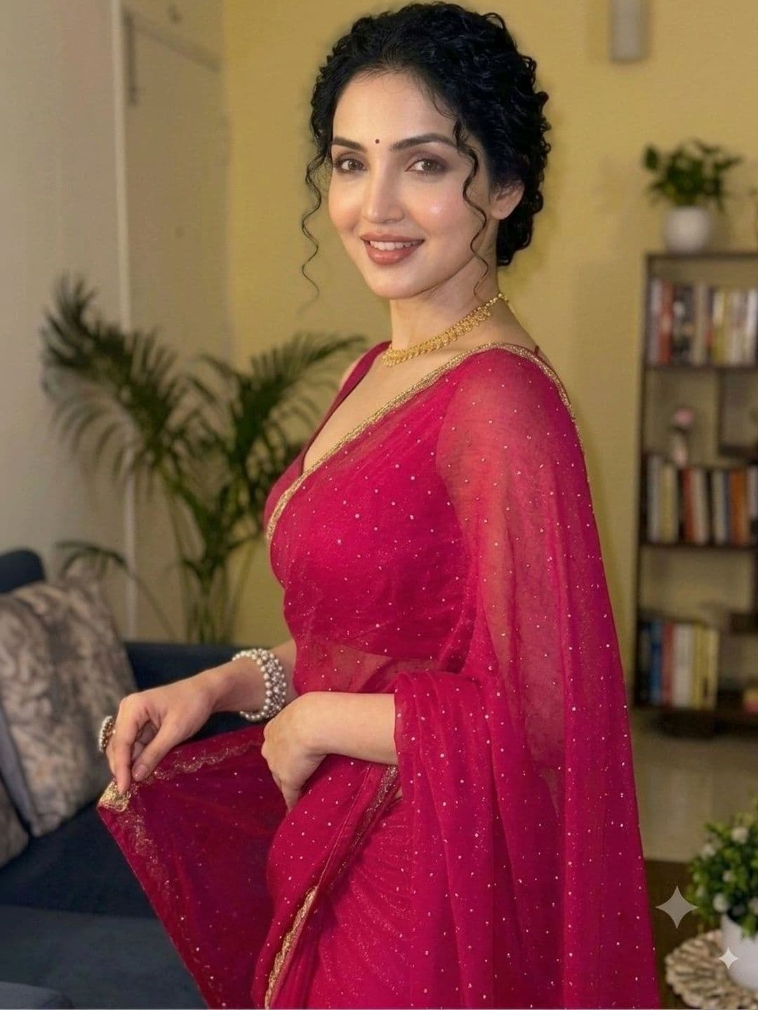 Akshmi Creation Embroidered Supernet Saree thumbnail 2