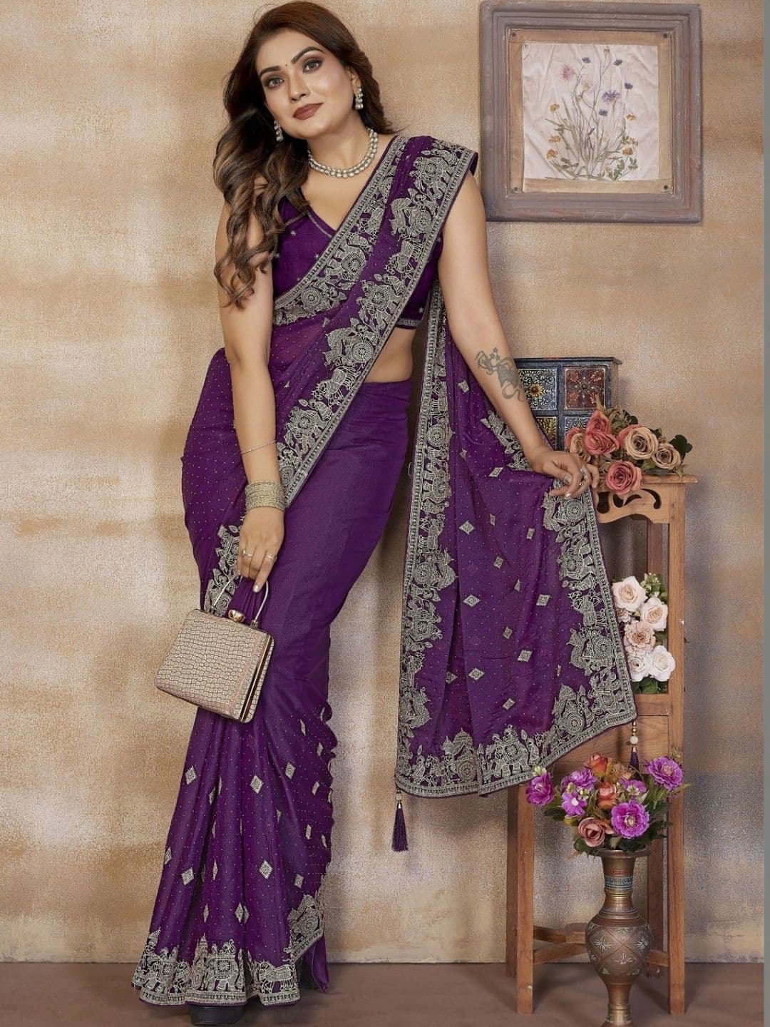 Leelavati Ethnic Motifs Embroidered Pure Georgette Saree - view 1