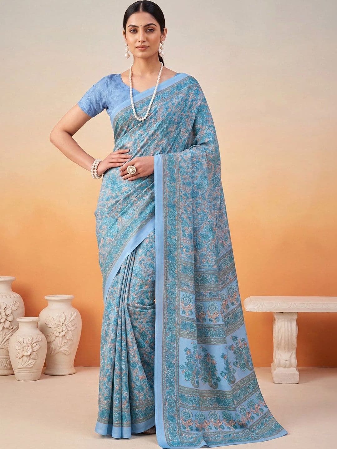 Anouk Floral Poly Crepe Designer Saree thumbnail 2
