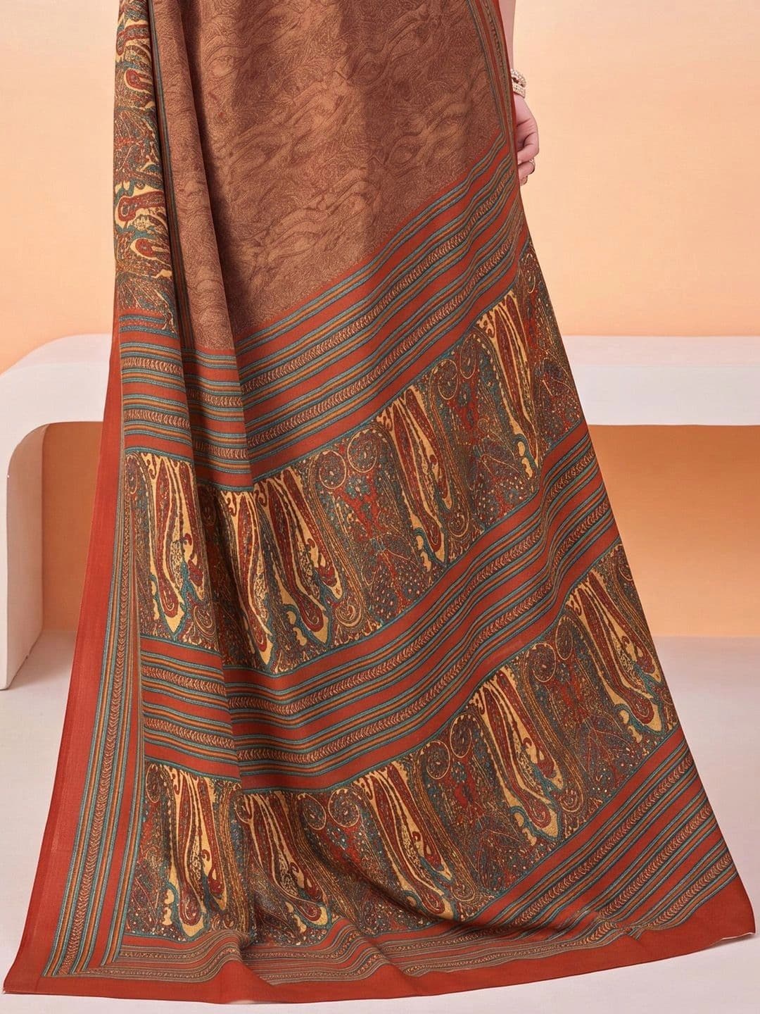 Anouk Paisley Poly Crepe Designer Saree thumbnail 4