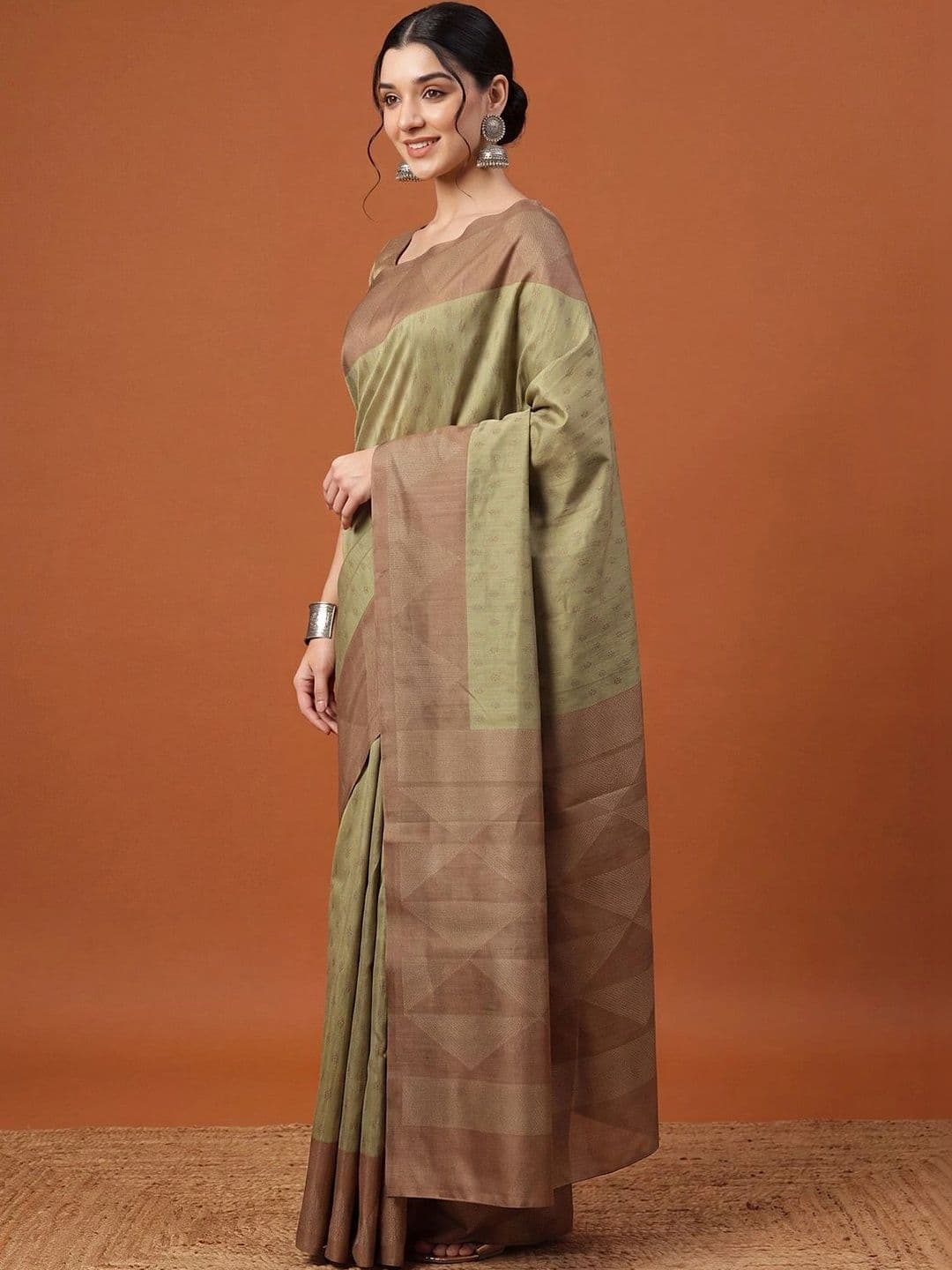 Anouk Woven Design Silk Blend Designer Tussar Saree thumbnail 7