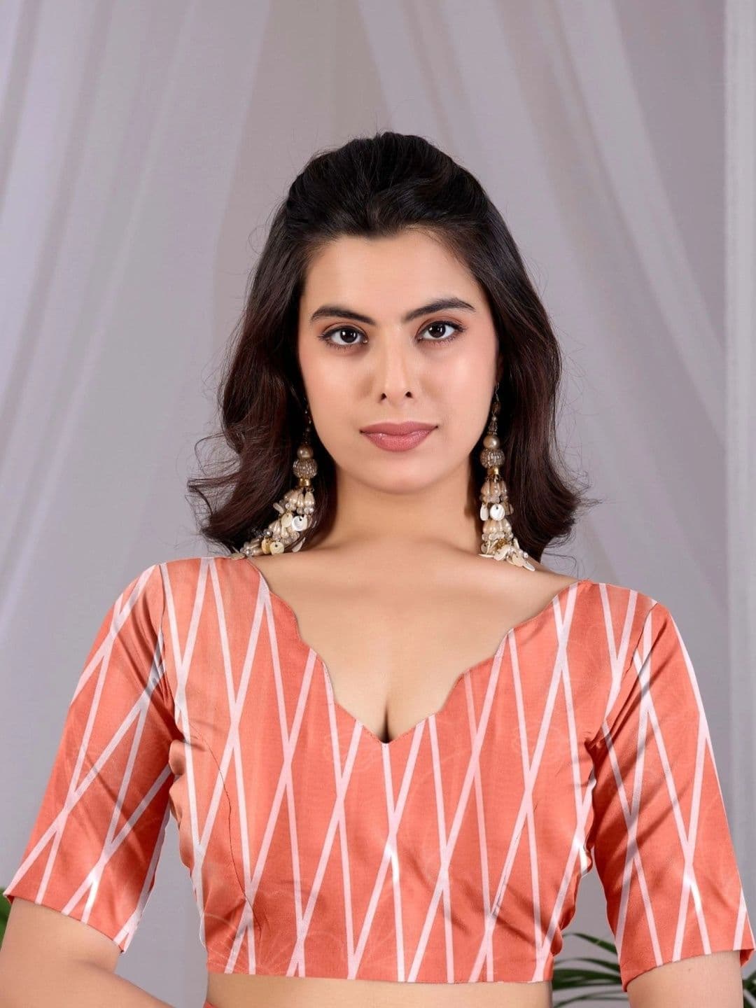 LeeliPeeri Designer Floral Designer Saree thumbnail 2