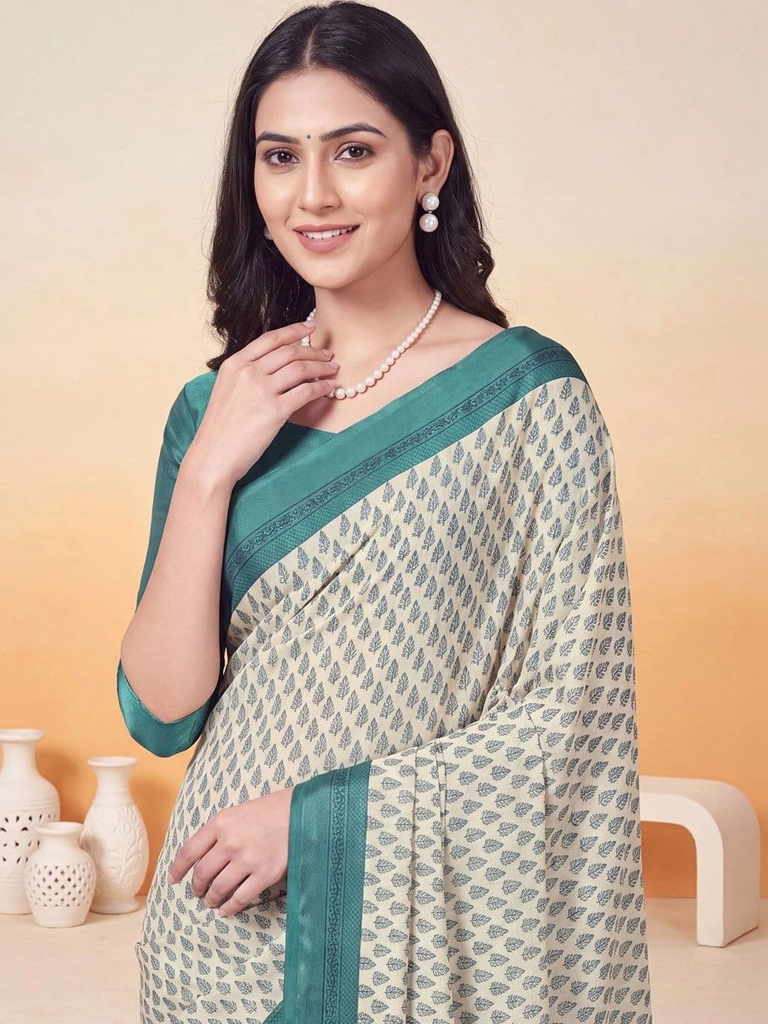 Anouk Ethnic Motifs Poly Crepe Designer Saree thumbnail 6