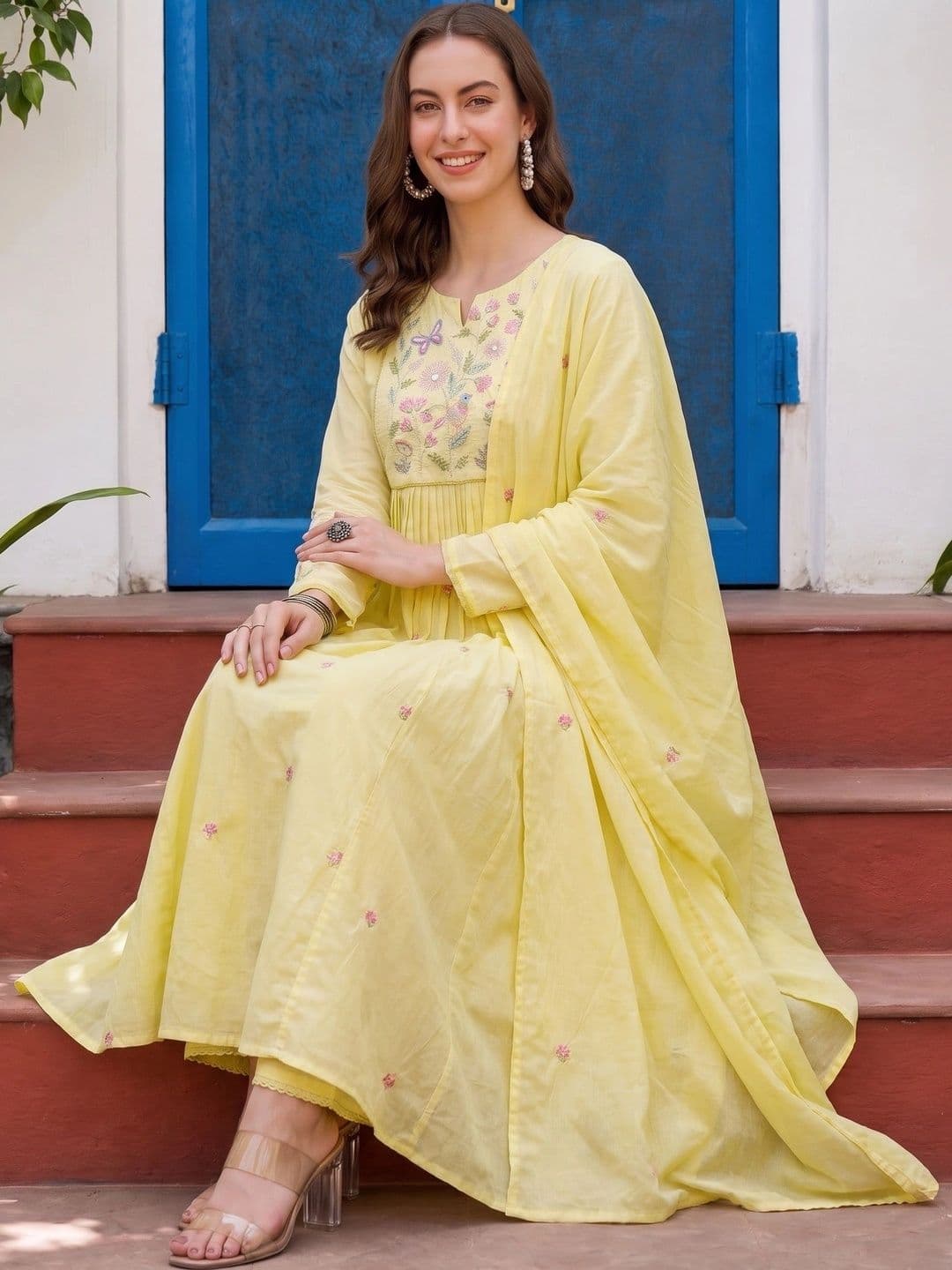 Sangria Women Floral Embroidered Empire Thread Work Chanderi Silk Kurta with Trousers & With Dupatta thumbnail 4