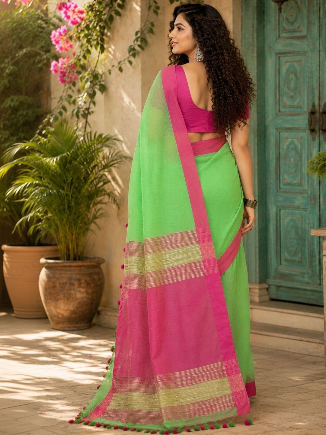 Crochetin Handloom Saree thumbnail 4