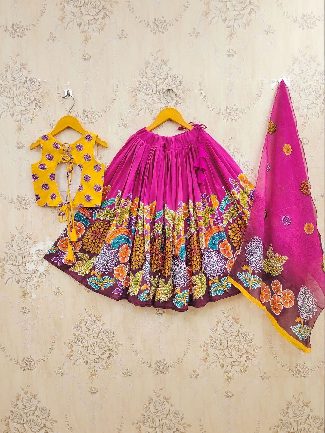 KALINI Girls Printed Ready to Wear Lehenga & Blouse With Dupatta thumbnail 6