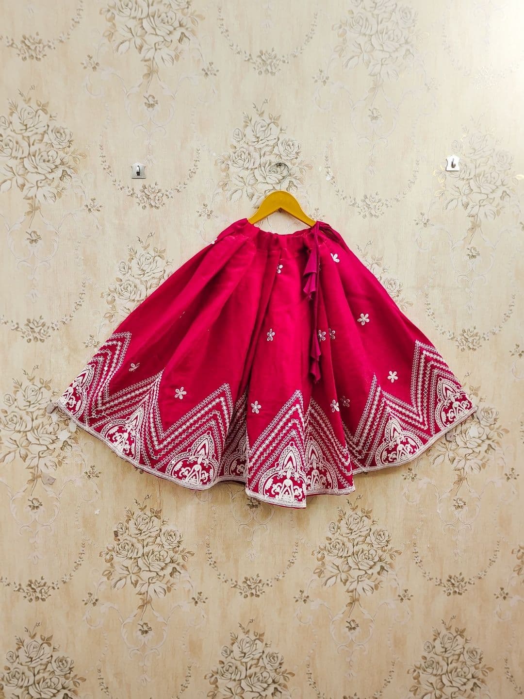 KALINI Girls Embroidered Thread Work Ready to Wear Lehenga & thumbnail 7