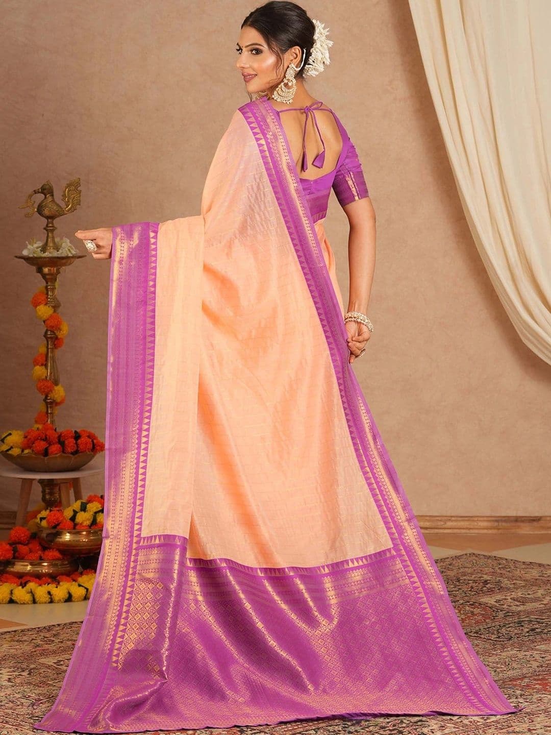 ZELLURE Striped Zari Art Silk Kanjeevaram Saree thumbnail 4