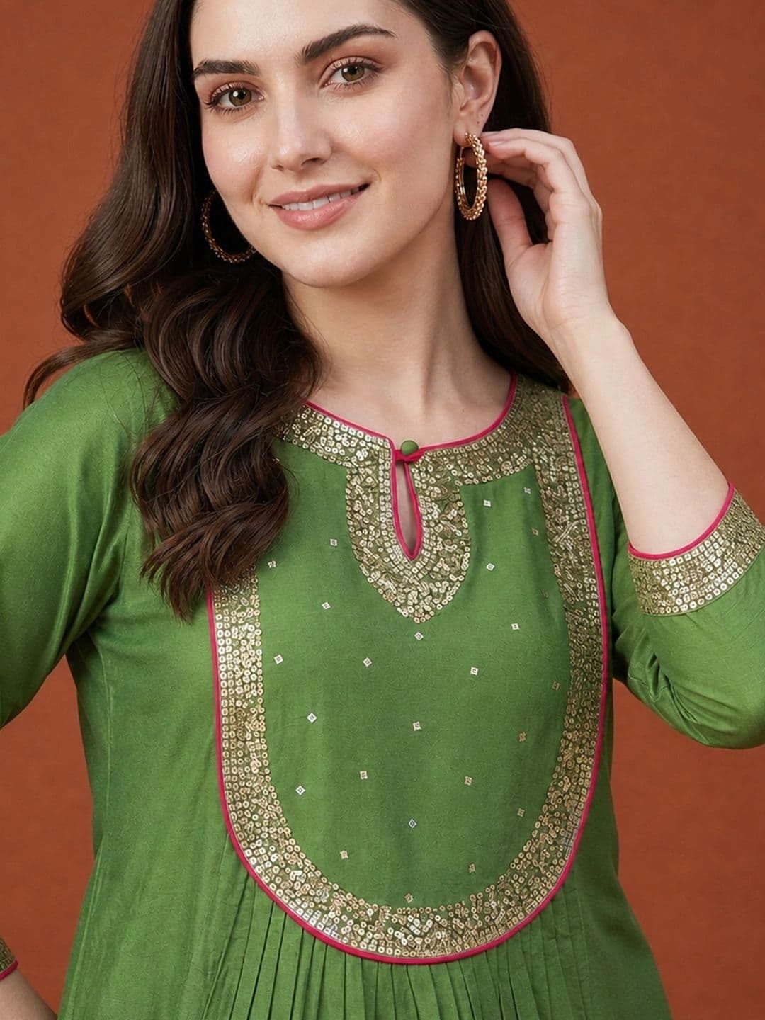 Sangria Women Empire Sequinned Chanderi Silk Kurta with Trousers & With Dupatta thumbnail 4