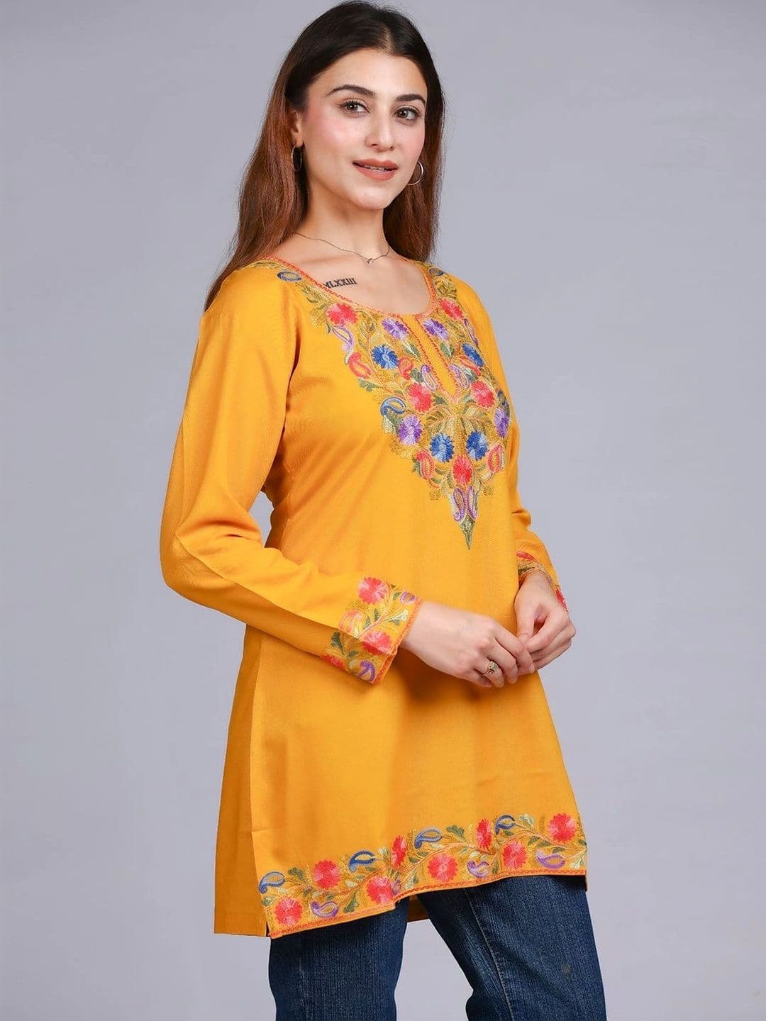 Anouk Women Floral Embroidered Thread Work Kurta thumbnail 2