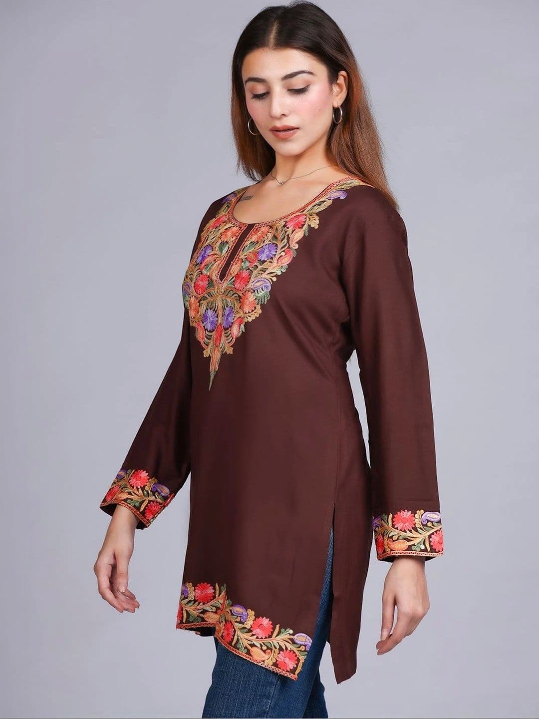 Anouk Women Floral Embroidered Thread Work Floral Kurta thumbnail 4