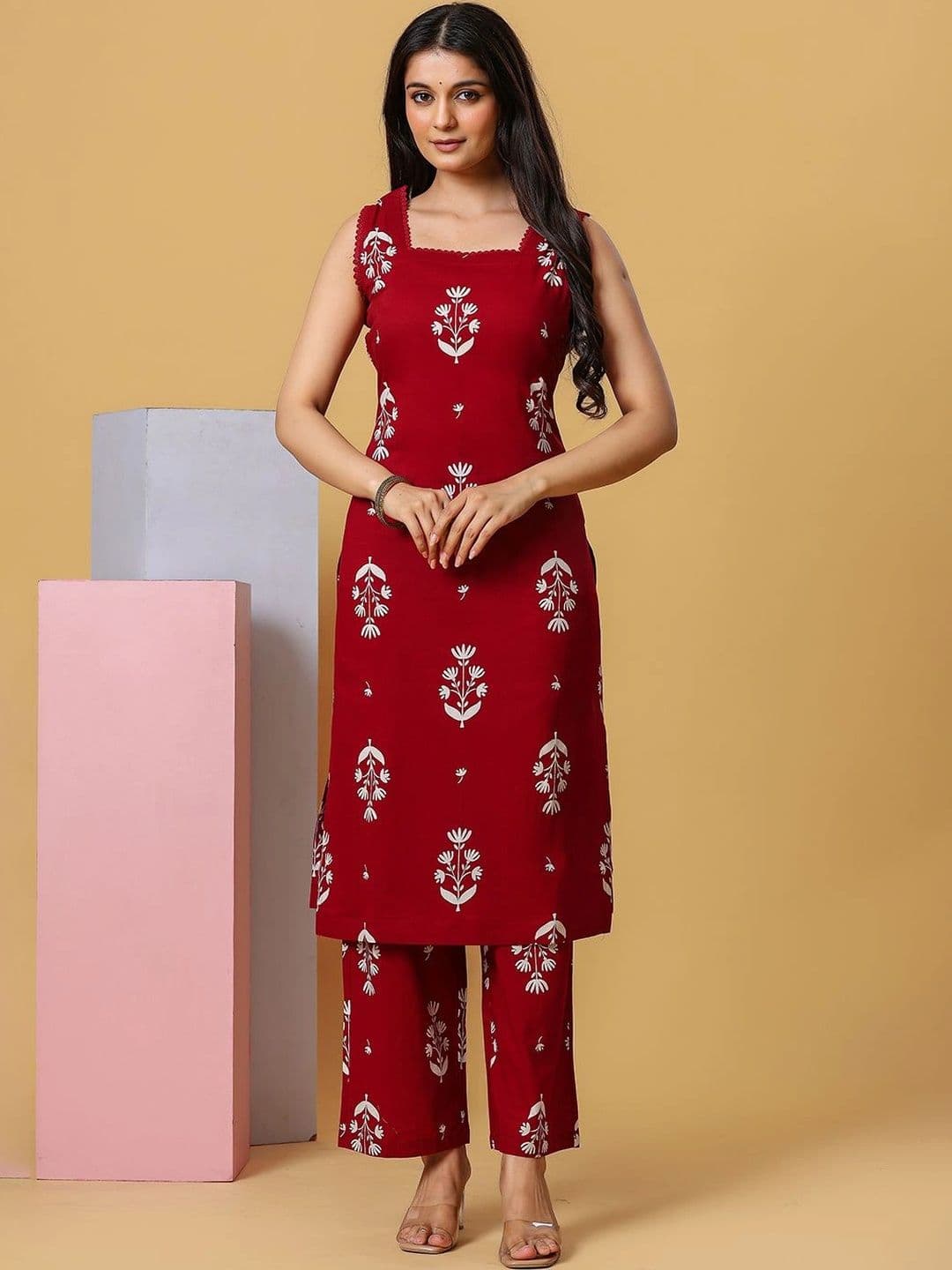 Sangria Women Floral Printed Regular Pure Cotton Kurta with Palazzos & With Dupatta thumbnail 4