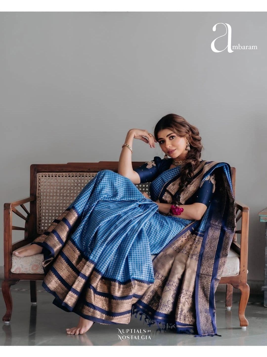 ZELLURE Woven Design Zari Art Silk Kanjeevaram Saree thumbnail 6