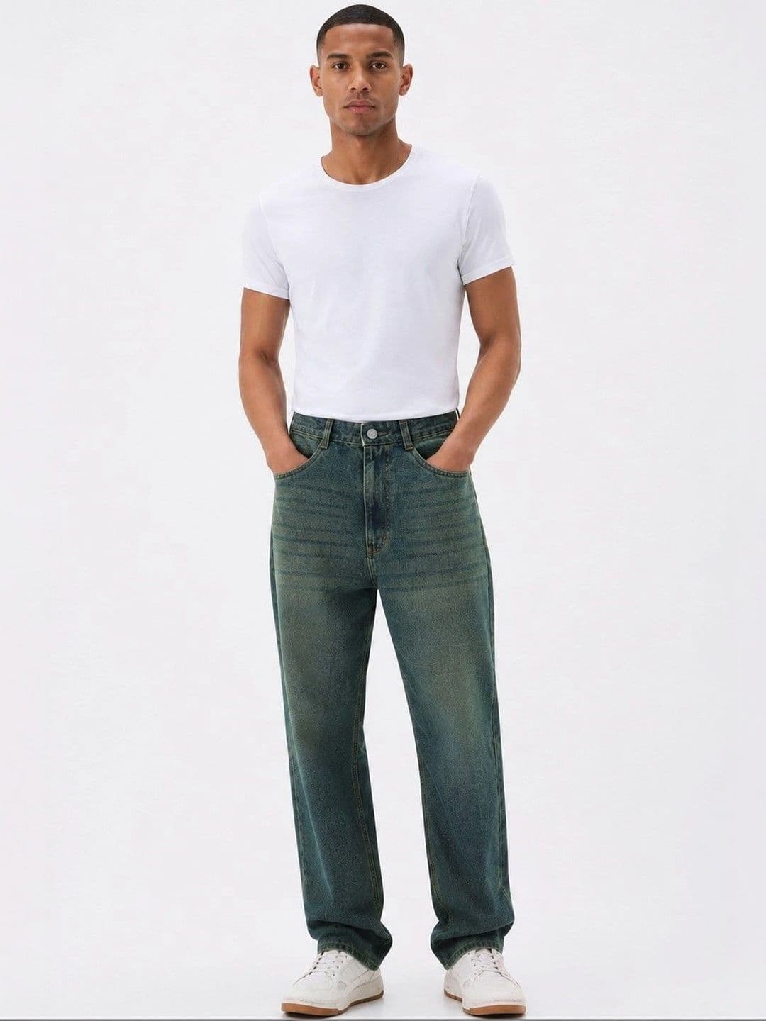 PINKLIT Men Straight Fit Mid-Rise Light Fade Jeans thumbnail 2