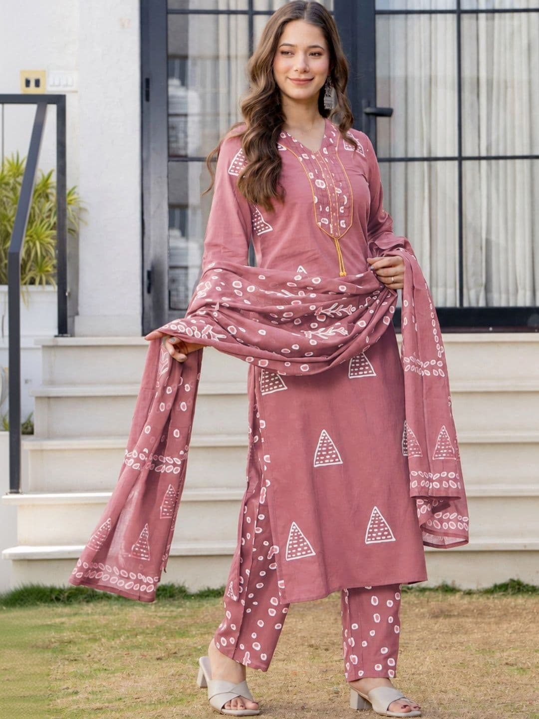 PARTHVI Women Printed Regular Pure Cotton Kurta with Trousers & With Dupatta thumbnail 7