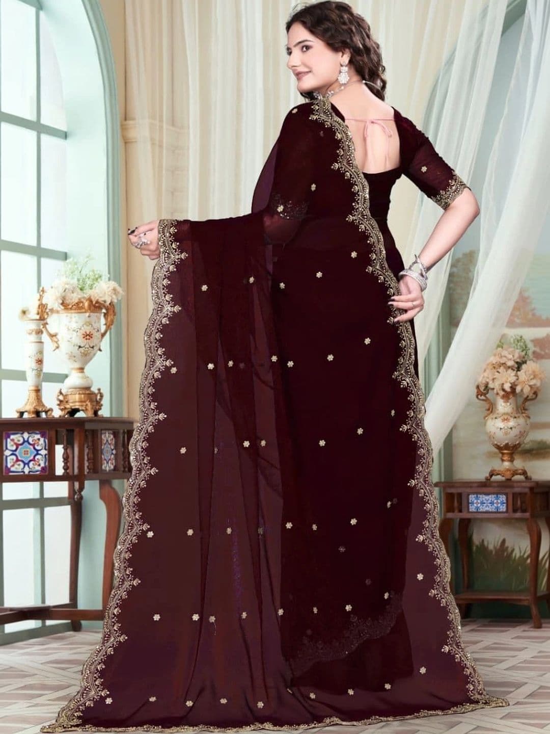 SHRIJAMYAHAM Floral Embroidered Saree thumbnail 2