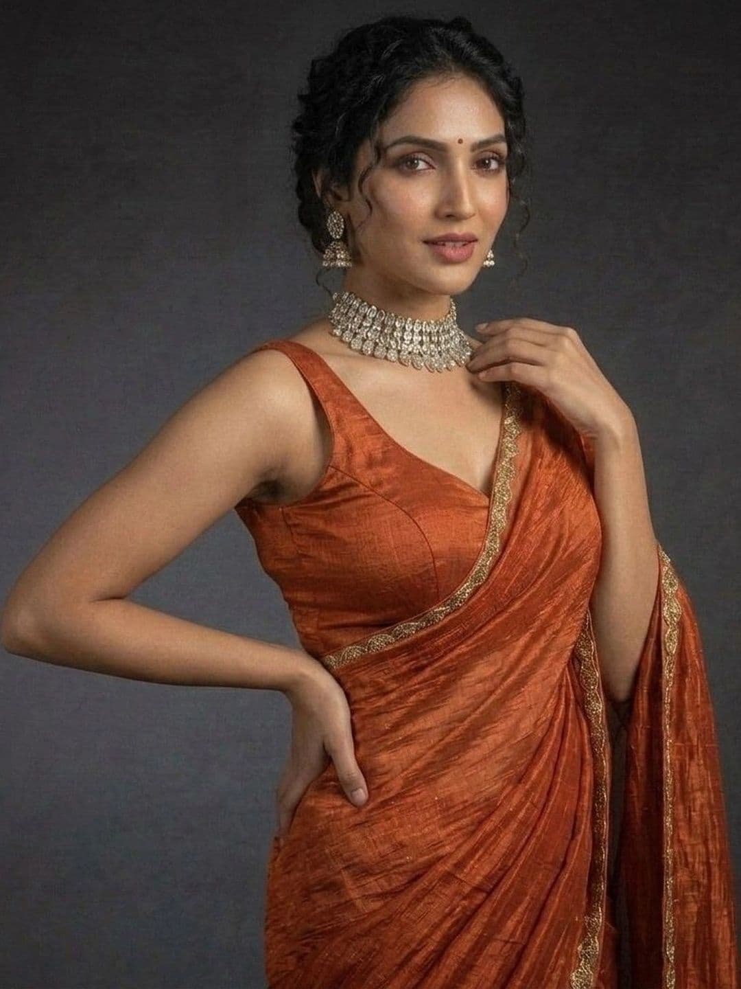 Akshmi Creation Satin Saree thumbnail 2