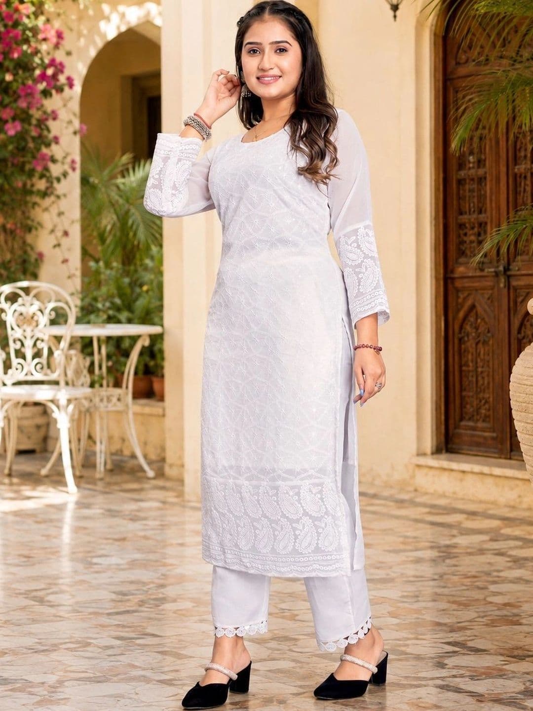 KAYRAAH Ethnic Motifs Embroidered Chikankari Pure Georgette Chikankari Kurti thumbnail 2