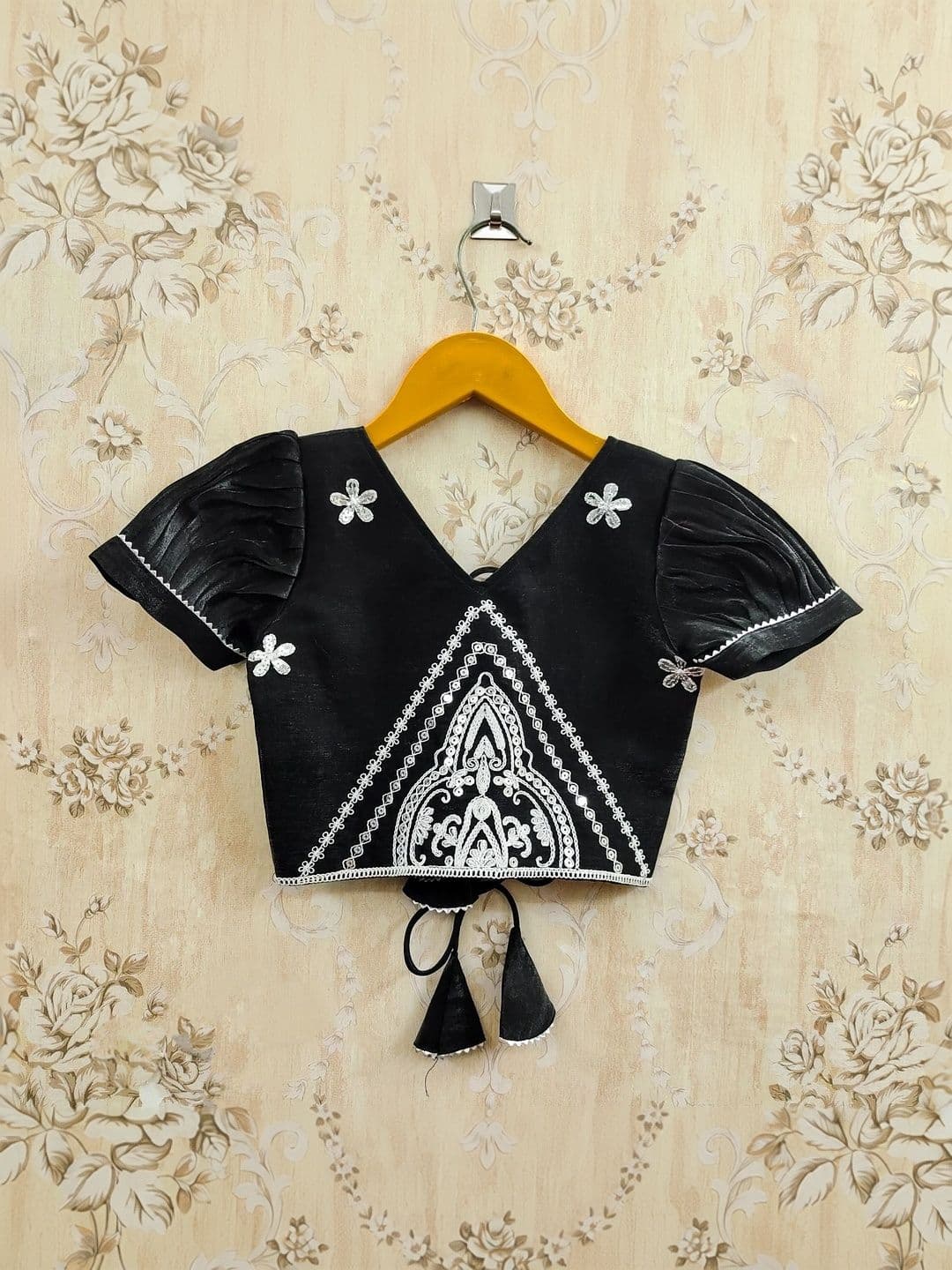 KALINI Girls Embroidered Thread Work Ready to Wear Lehenga & thumbnail 6