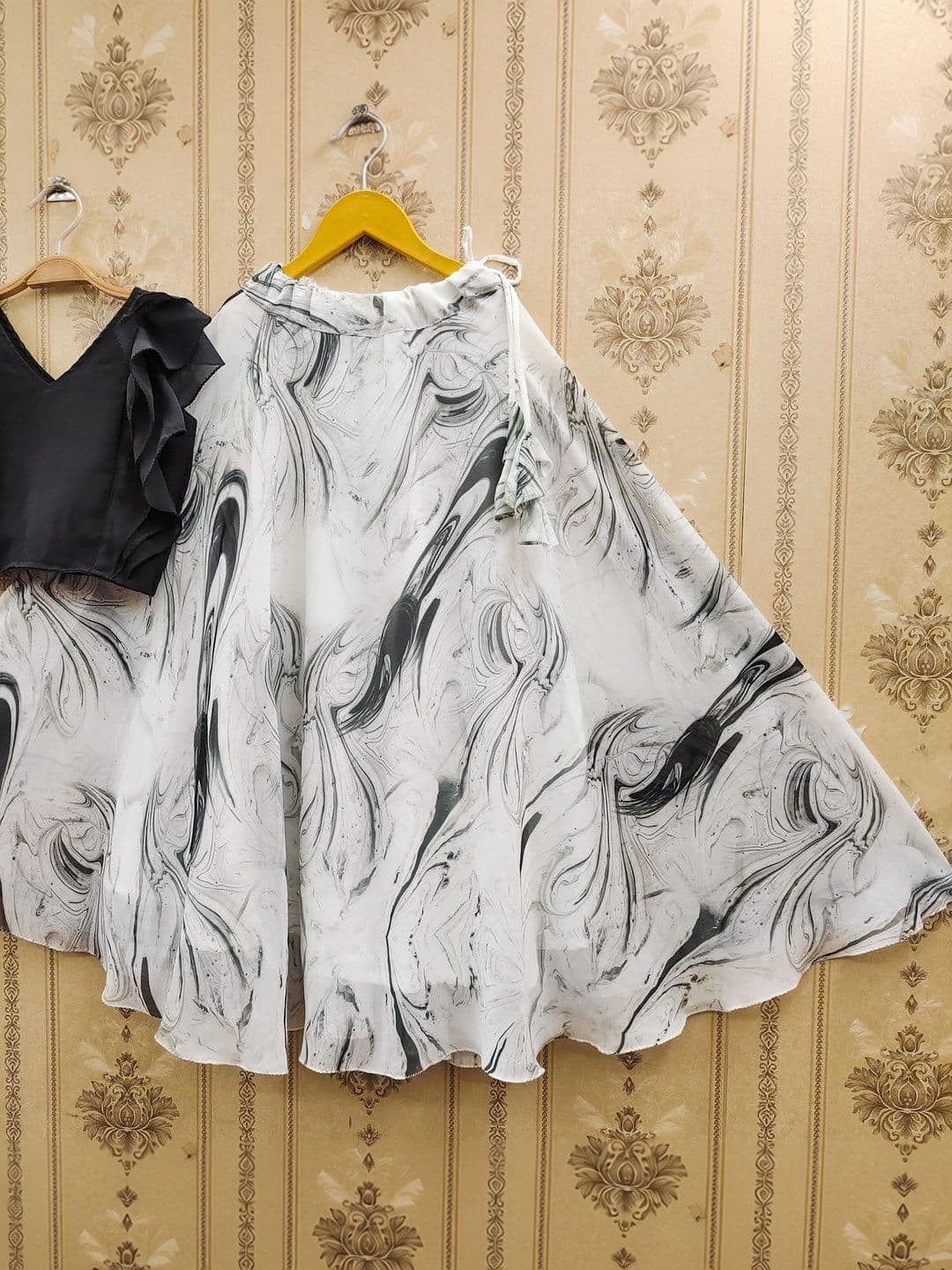 KALINI Girls Ready to Wear Lehenga & thumbnail 6
