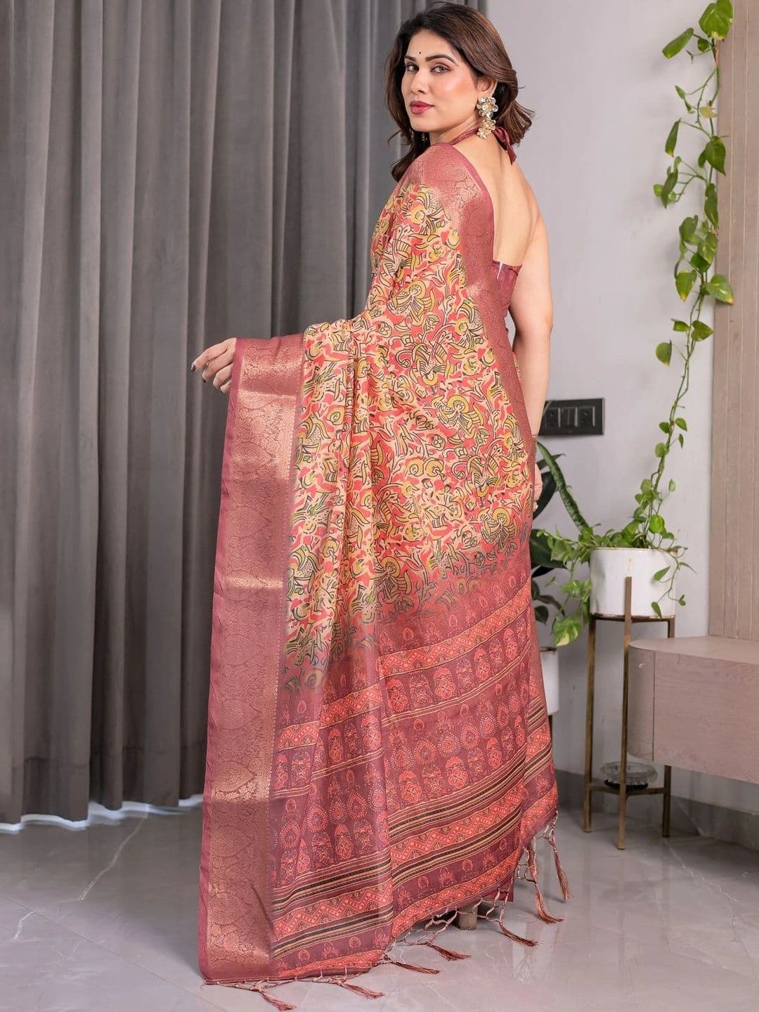 LUMIN KNOT Floral Zari Pure Linen Designer Saree thumbnail 3