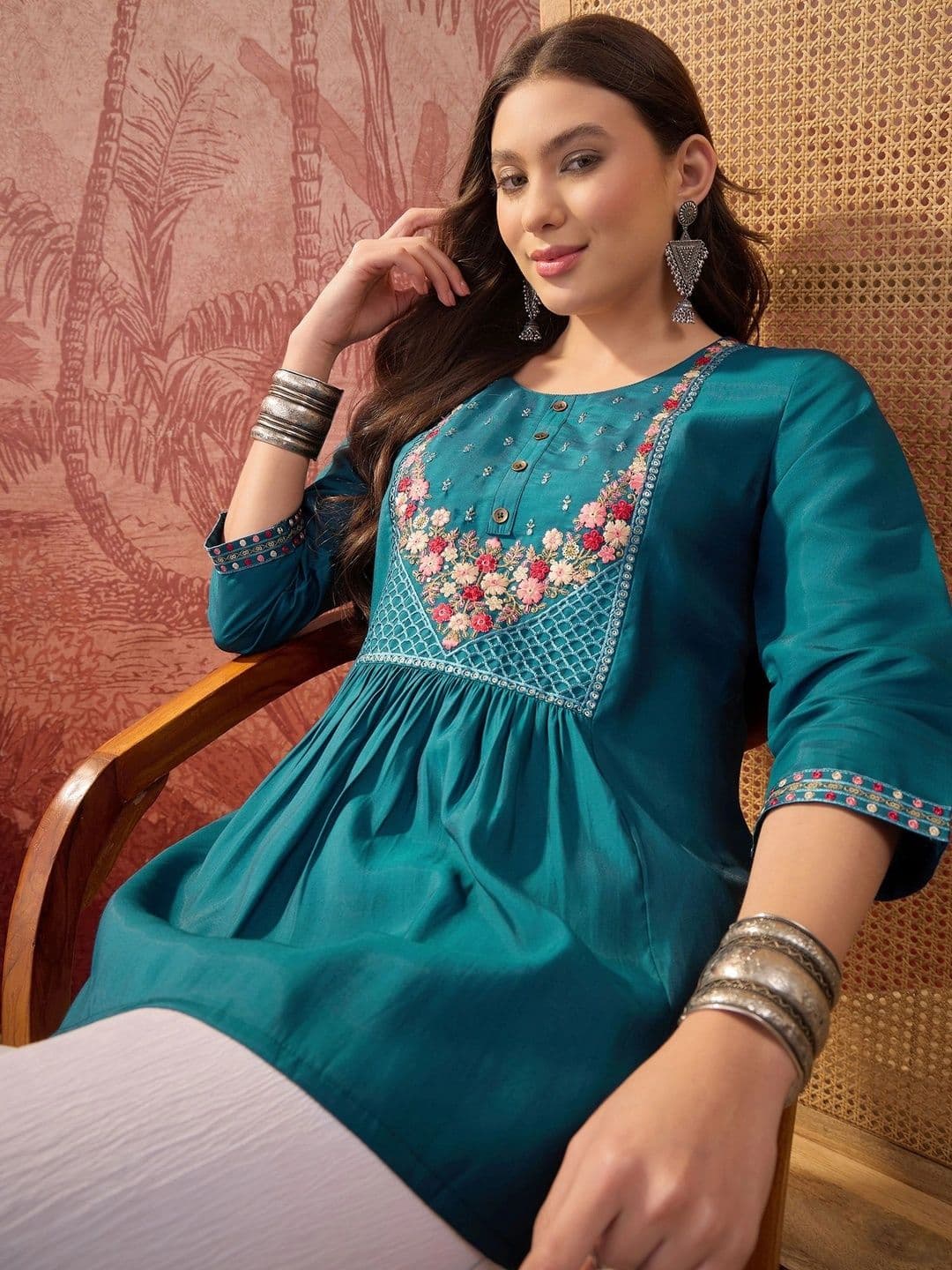 Sangria Ethnic Motifs Embroidered Thread Work Thread Work Empire Kurti thumbnail 3