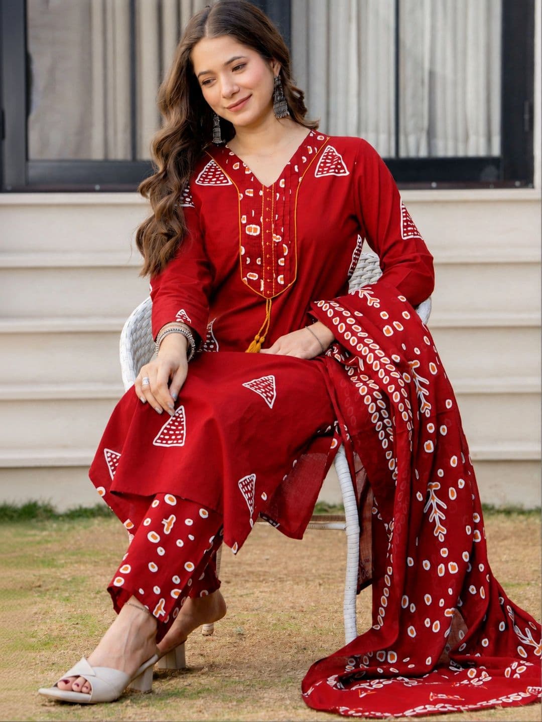 PARTHVI Women Printed Regular Pure Cotton Kurta with Trousers & With Dupatta thumbnail 5