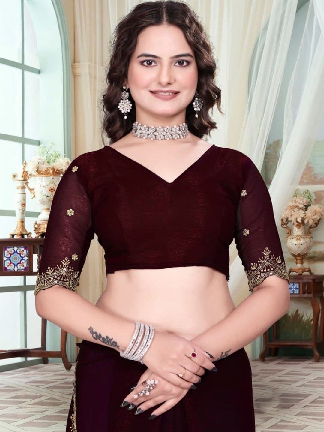 SHRIJAMYAHAM Floral Embroidered Saree thumbnail 4