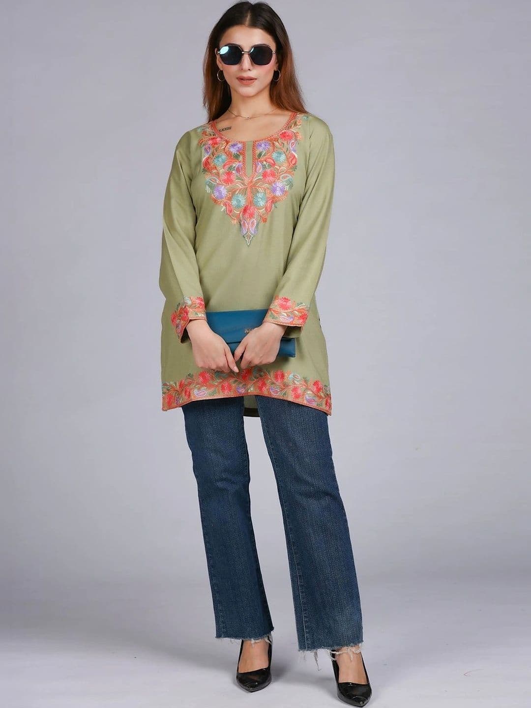 Anouk Women Embroidered Thread Work Kurta thumbnail 5