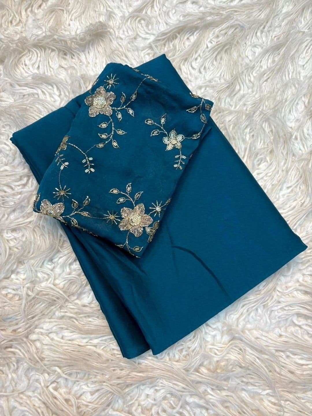 all about you Embroidered Designer Saree thumbnail 5