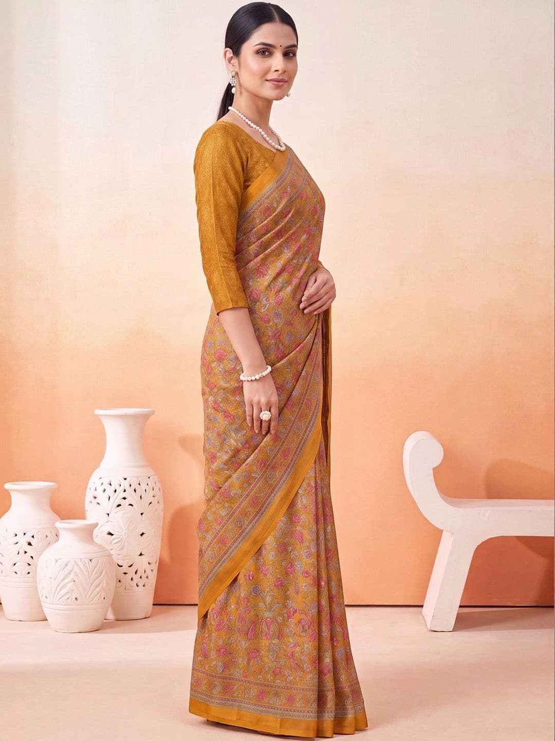 Anouk Floral Poly Crepe Designer Saree thumbnail 3