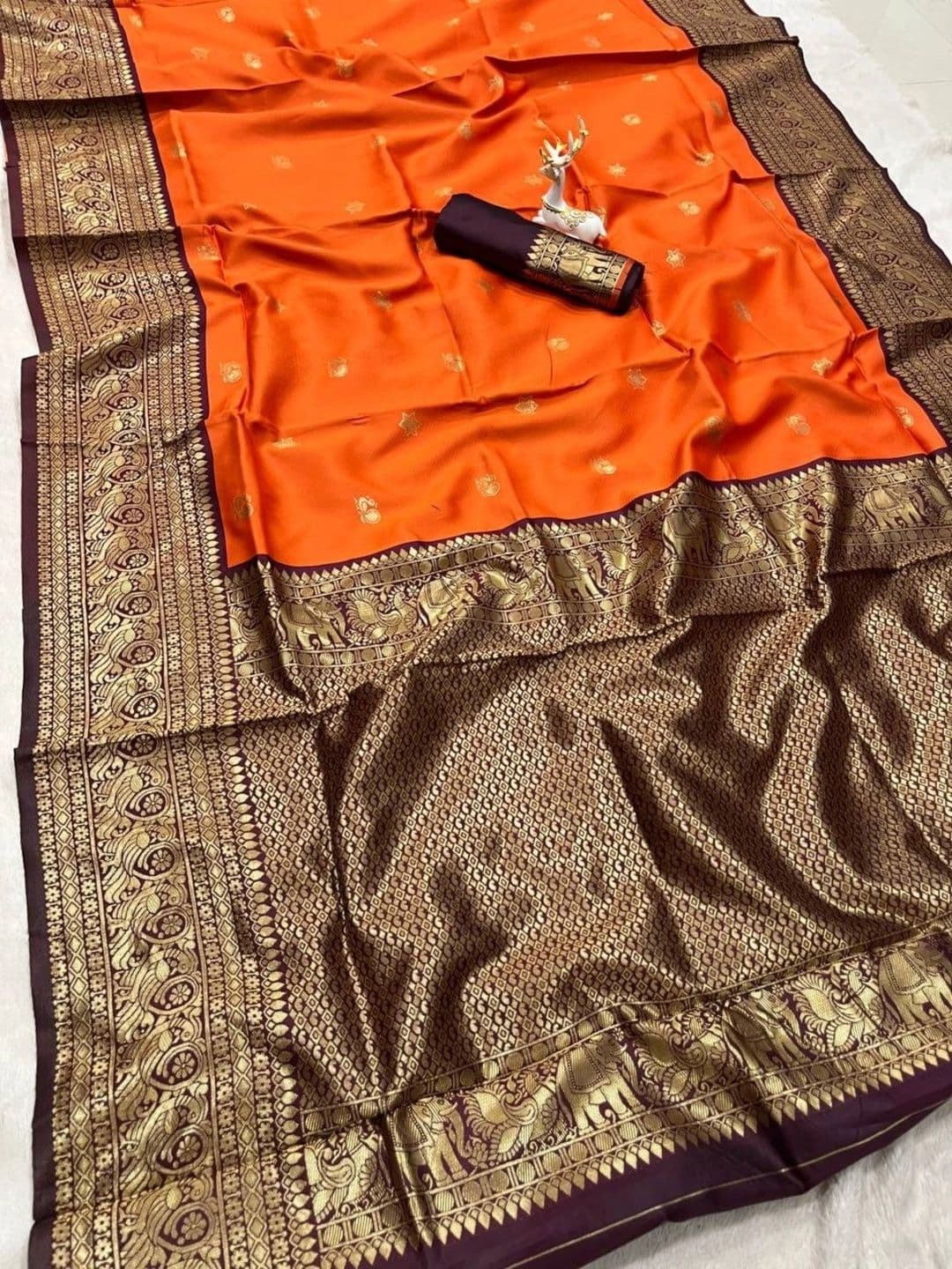 all about you Woven Design Zari Silk Blend Heavy Work Kanjeevaram Saree thumbnail 2