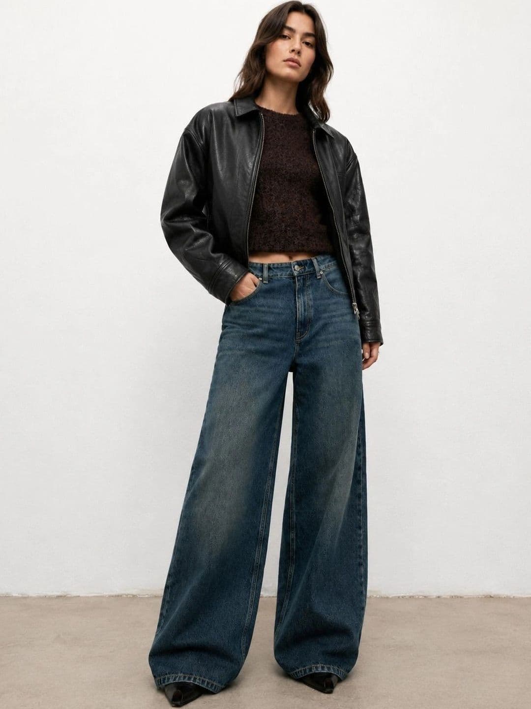 POMPOUS Women Relaxed Fit High-Rise Heavy Fade Stretchable Jeans thumbnail 2