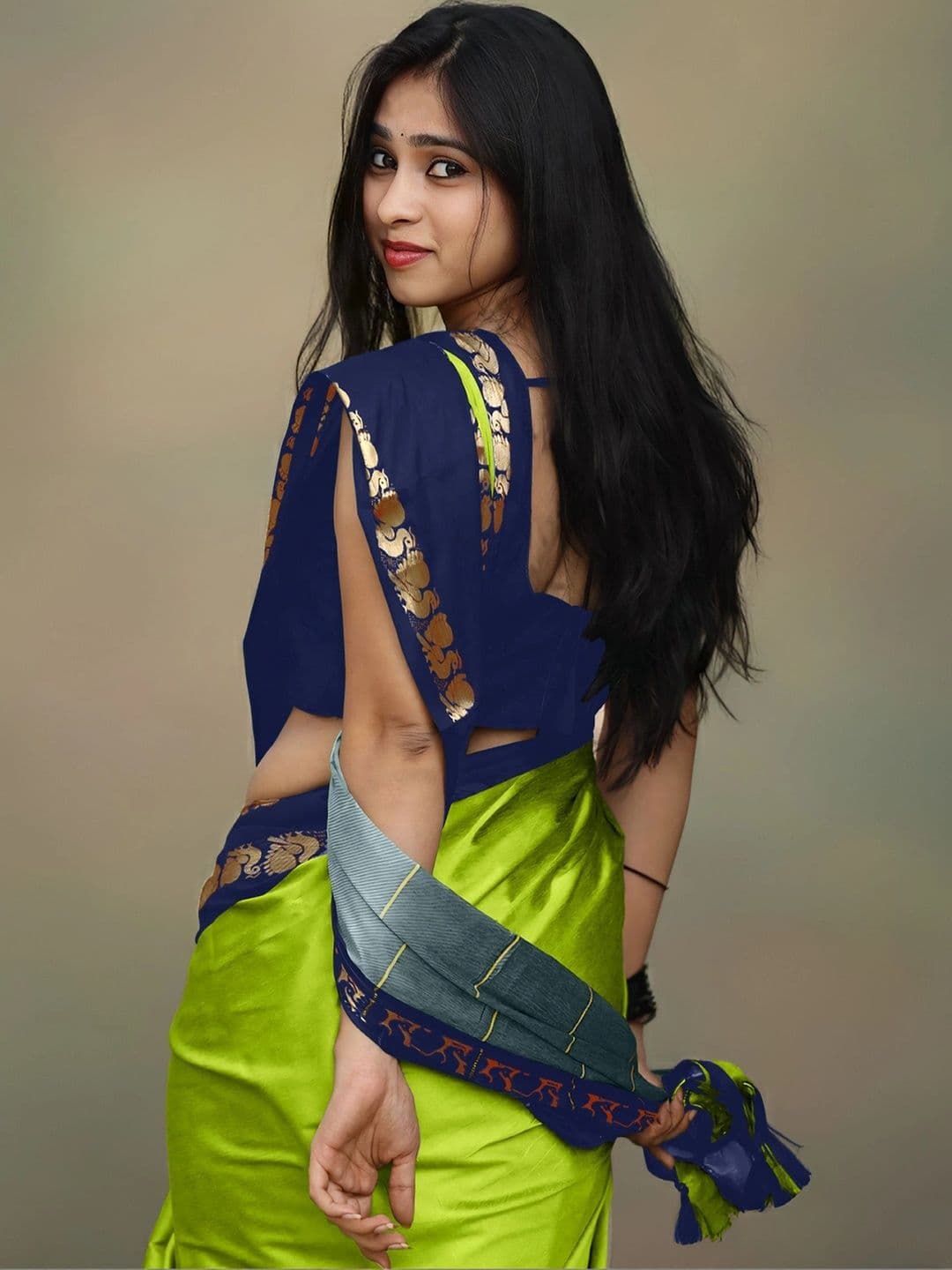 UMANTA Ethnic Motifs Zari Silk Cotton Designer Gadwal Saree thumbnail 3