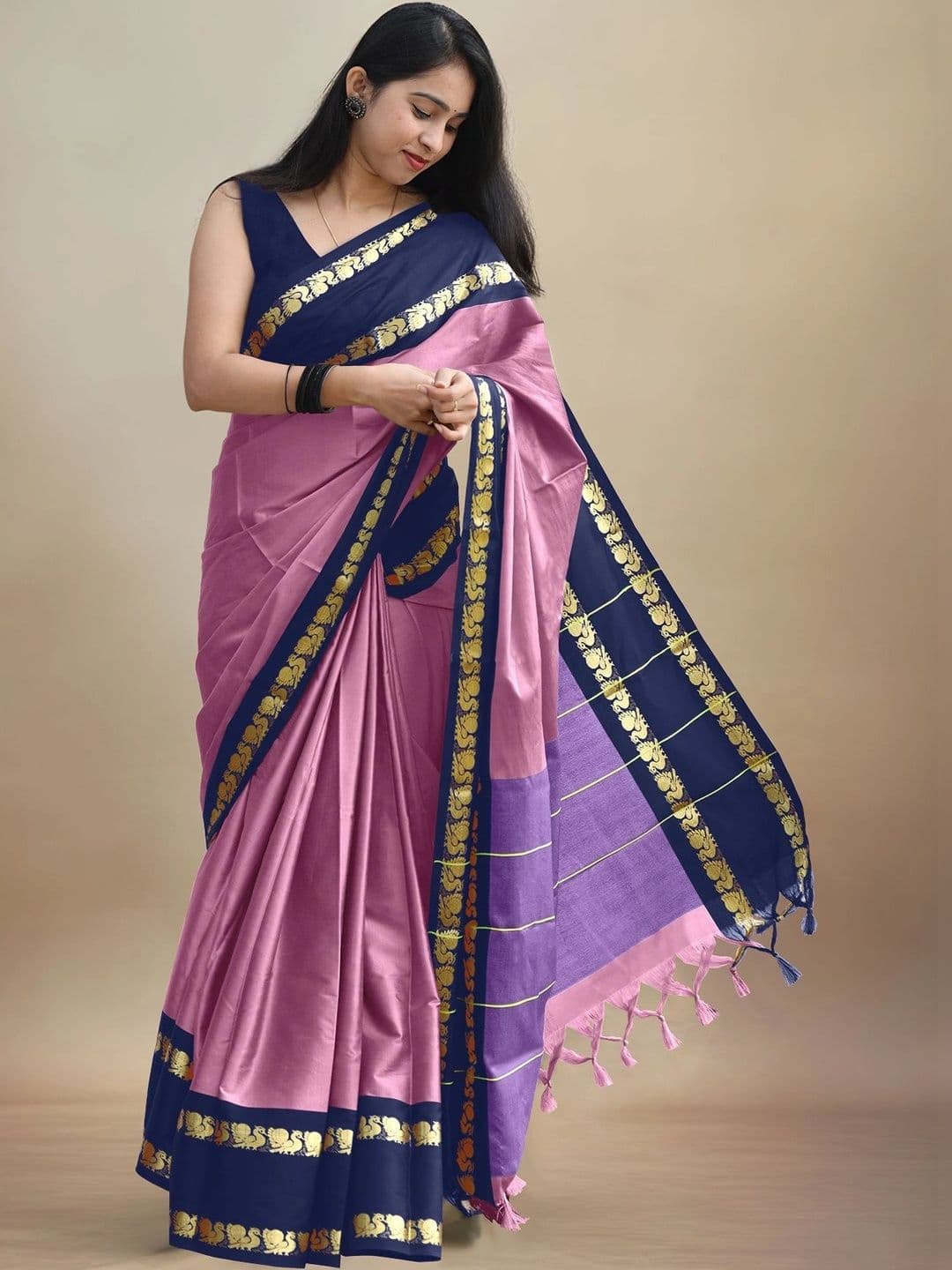 UMANTA Embellished Zari Silk Cotton Designer Gadwal Saree thumbnail 3