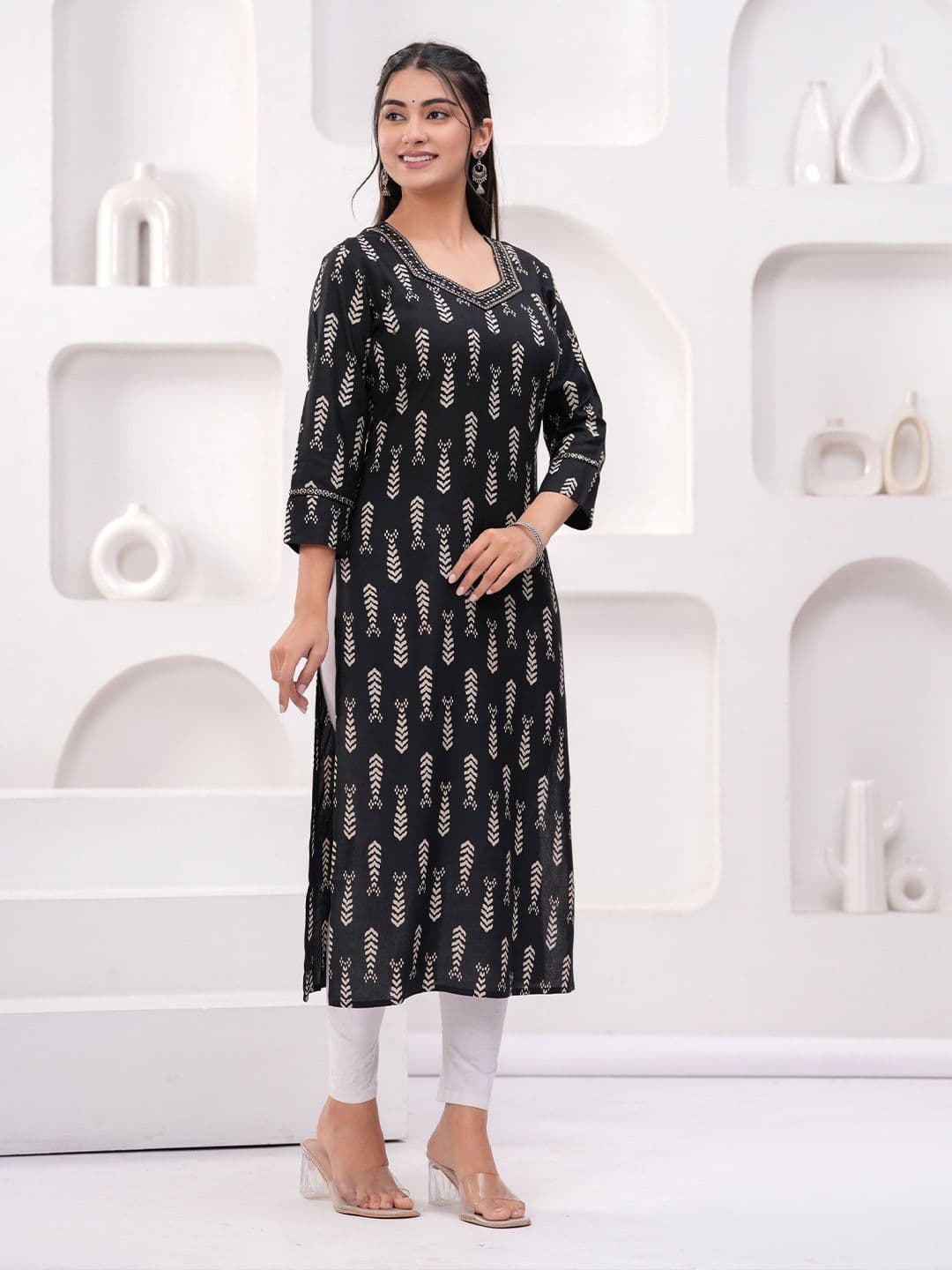 kipek Women Floral Printed Kurta thumbnail 3