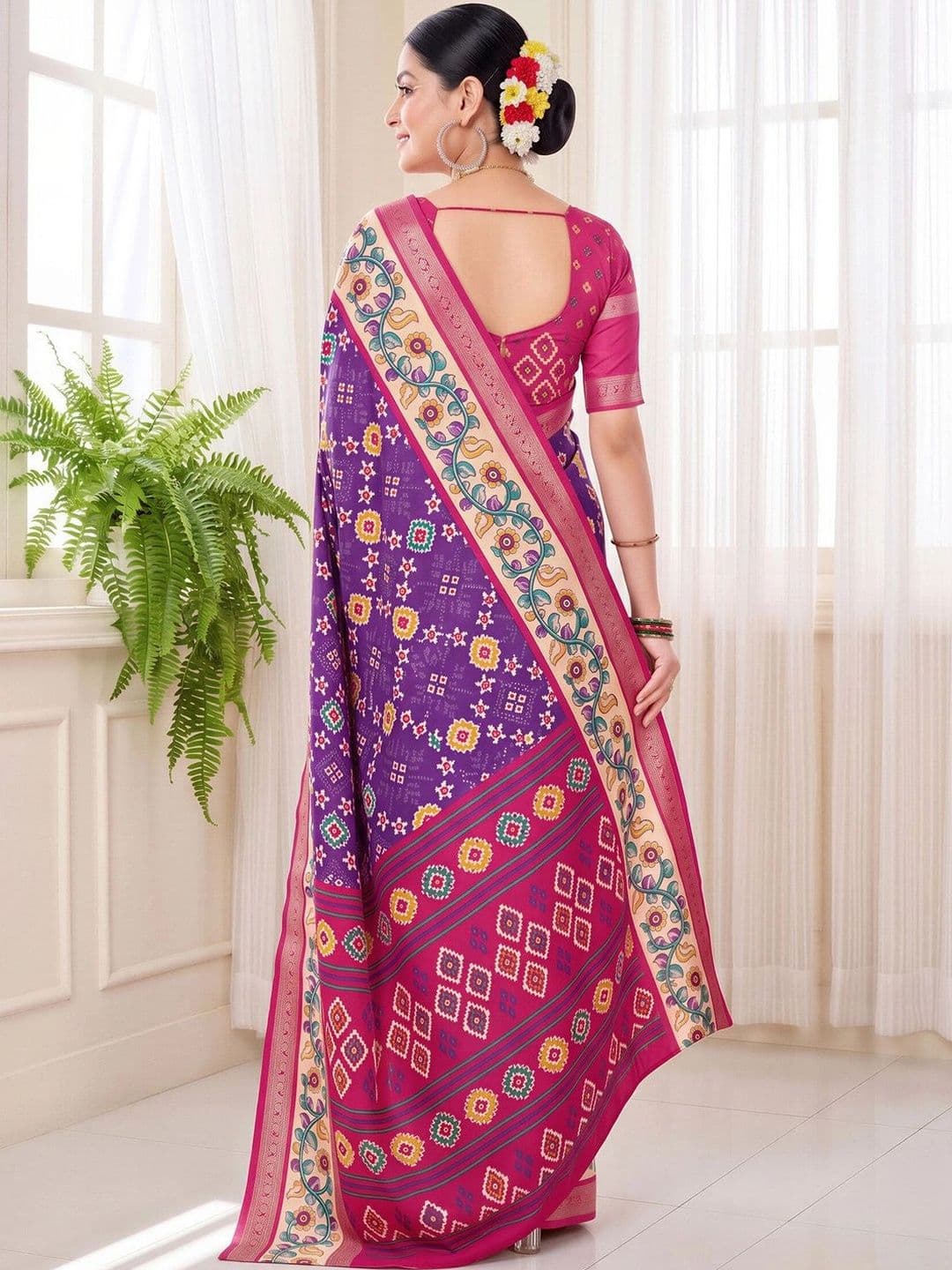 Anouk Ethnic Motifs Silk Blend Designer Patola Saree thumbnail 7