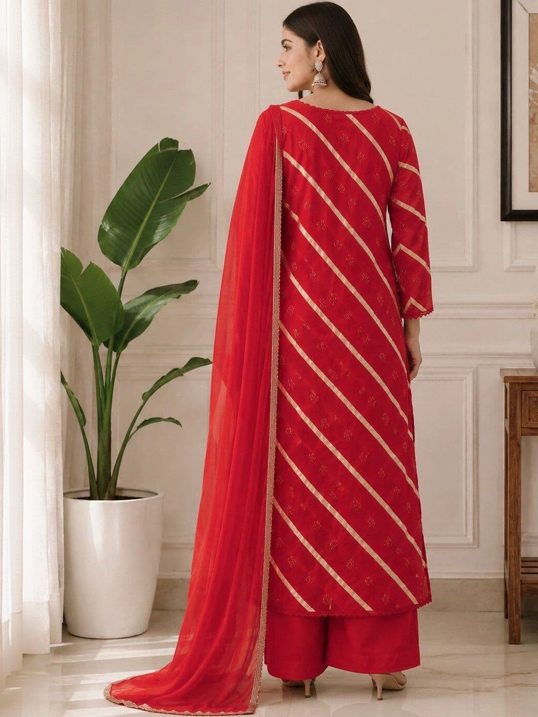Sangria Women Ethnic Motifs Printed Regular Gotta Patti Kurta with Palazzos & With Dupatta thumbnail 4