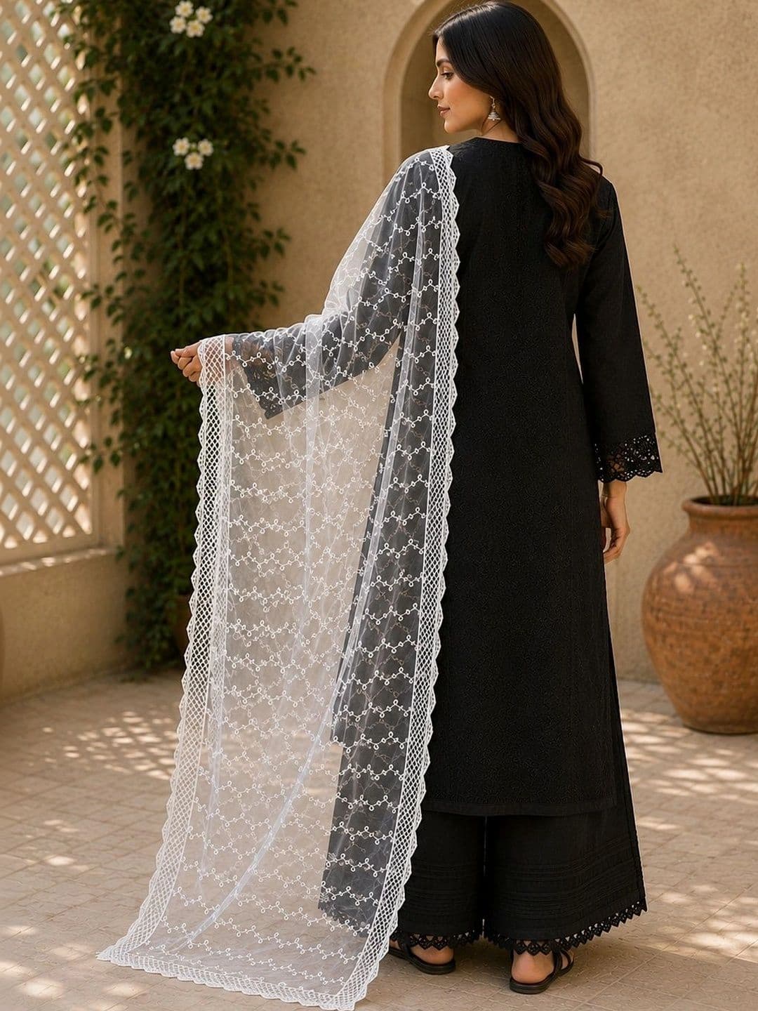 STUTI FASHION Ethnic Motifs Embroidered Dupatta with Thread Work thumbnail 4