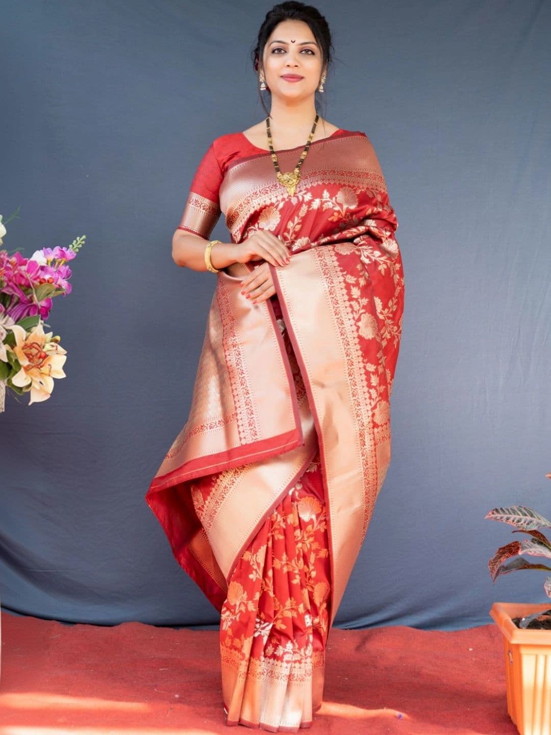 Dhaaga Ghar Woven Design Zari Art Silk Banarasi Saree thumbnail 2