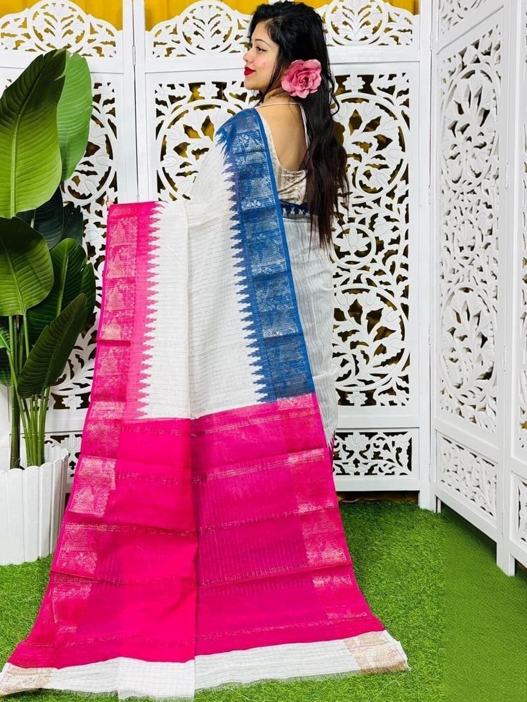 FASHIONIUM Woven Design Zari Pure Cotton Saree thumbnail 4