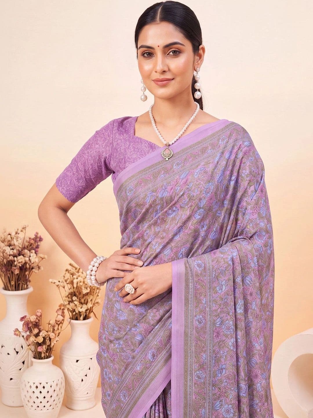 Anouk Floral Poly Crepe Designer Saree thumbnail 3
