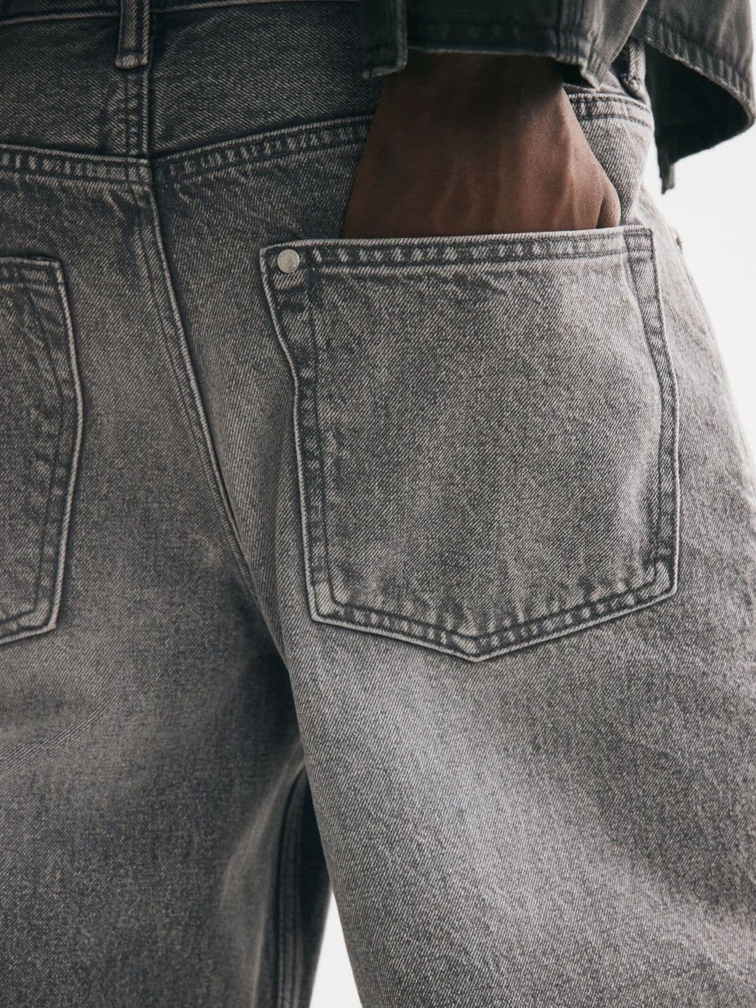 H&M Men Jeans thumbnail 5