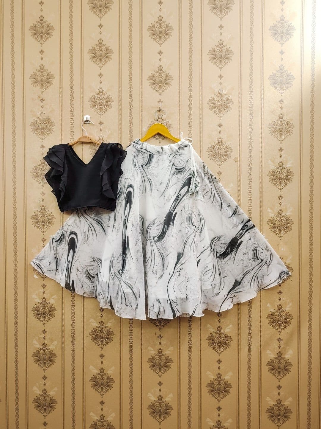 KALINI Girls Ready to Wear Lehenga & thumbnail 3