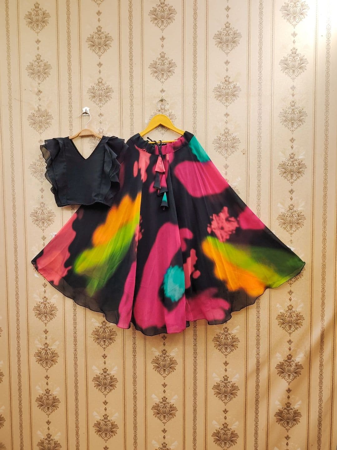 KALINI Girls Tie and Dye Ready to Wear Lehenga & thumbnail 2