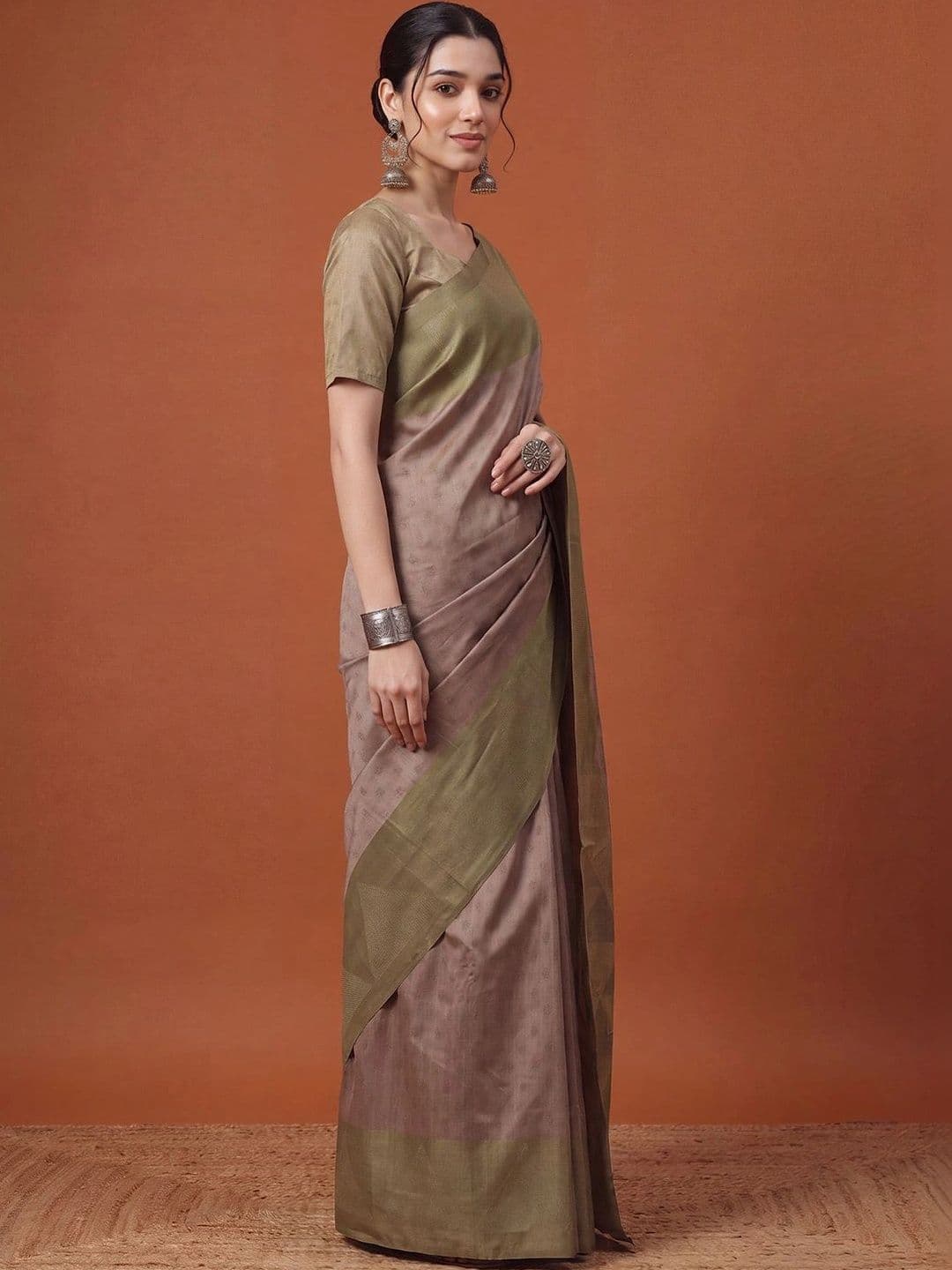 Anouk Floral Silk Blend Designer Tussar Saree thumbnail 6